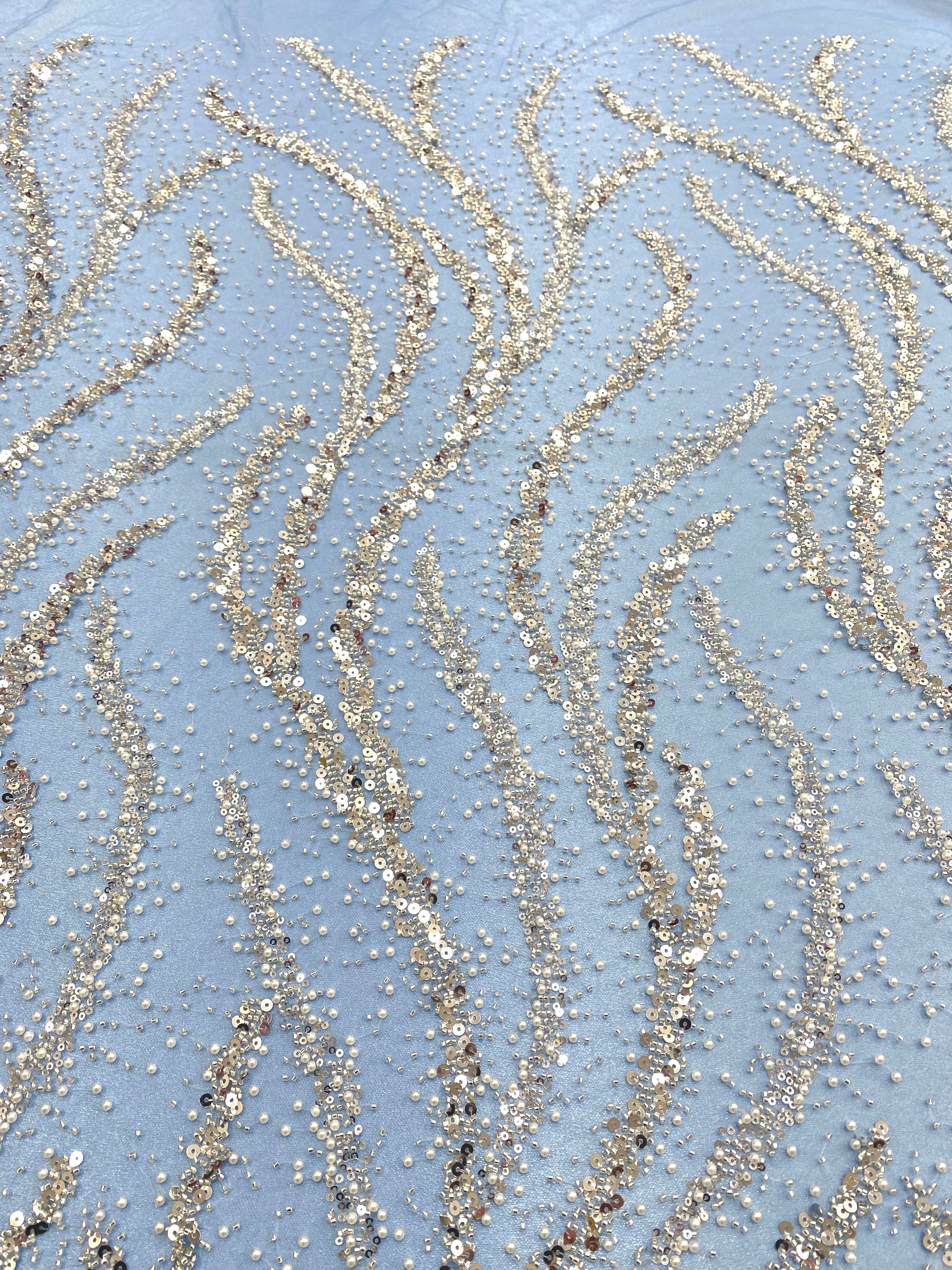 Dantela Couture Argintie pe Tulle Bleu cu Perle, Margele si Paiete