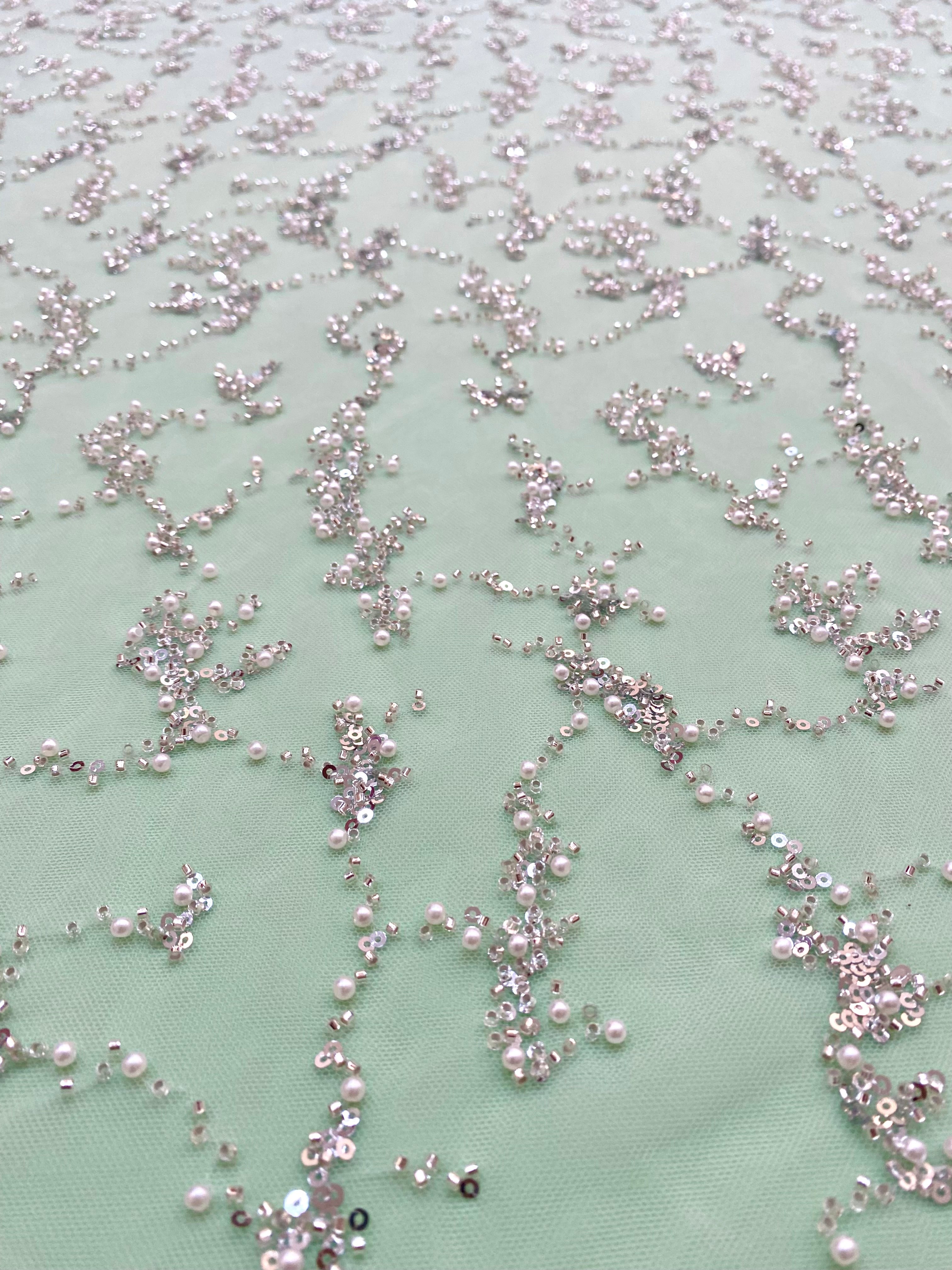 Dantela Couture Argintie pe Tulle Verde Menta cu Perle, Margele si Paiete