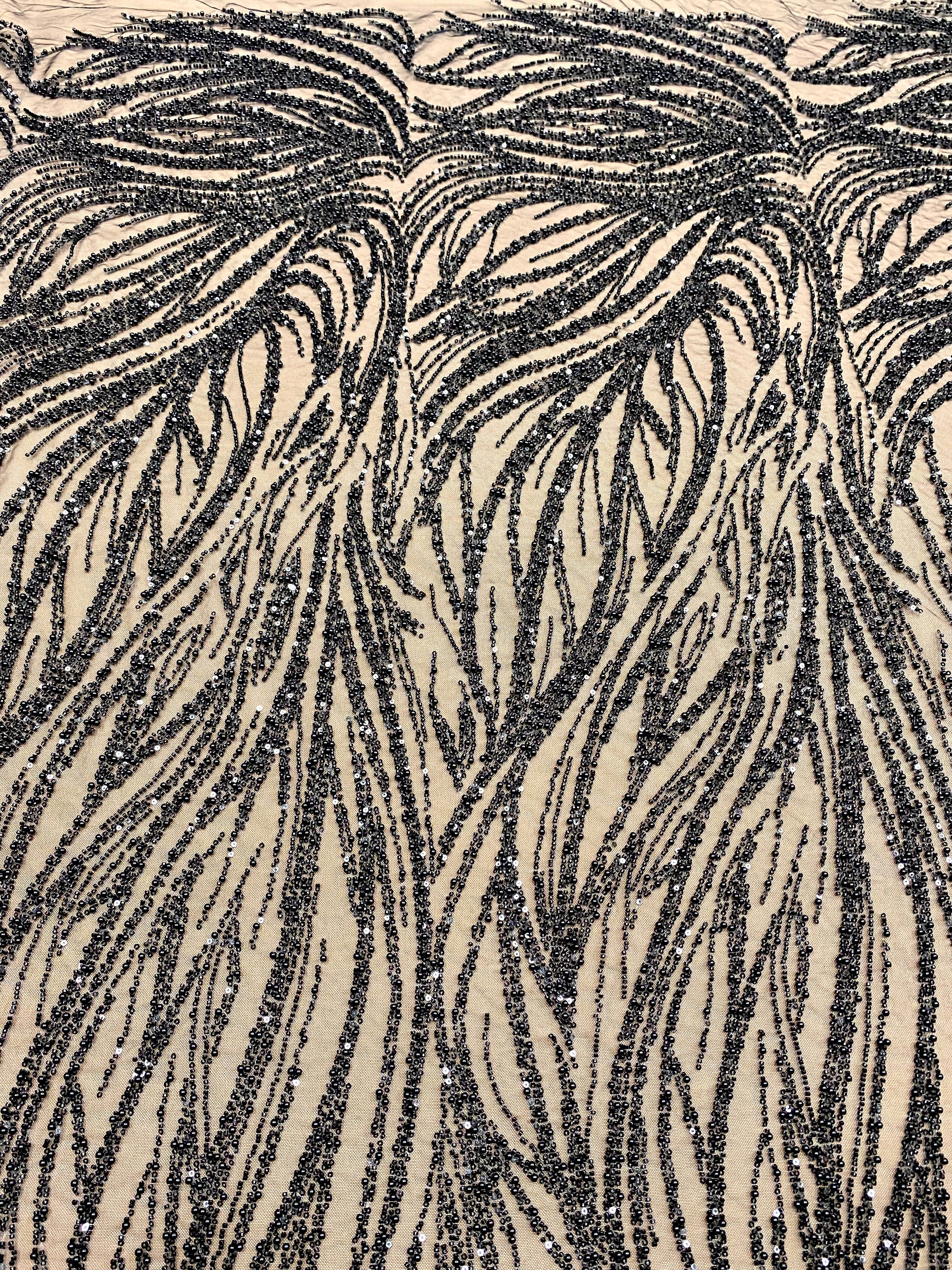 Dantela Couture Neagra cu Model Geometric, cu Perle, Margele si Paiete