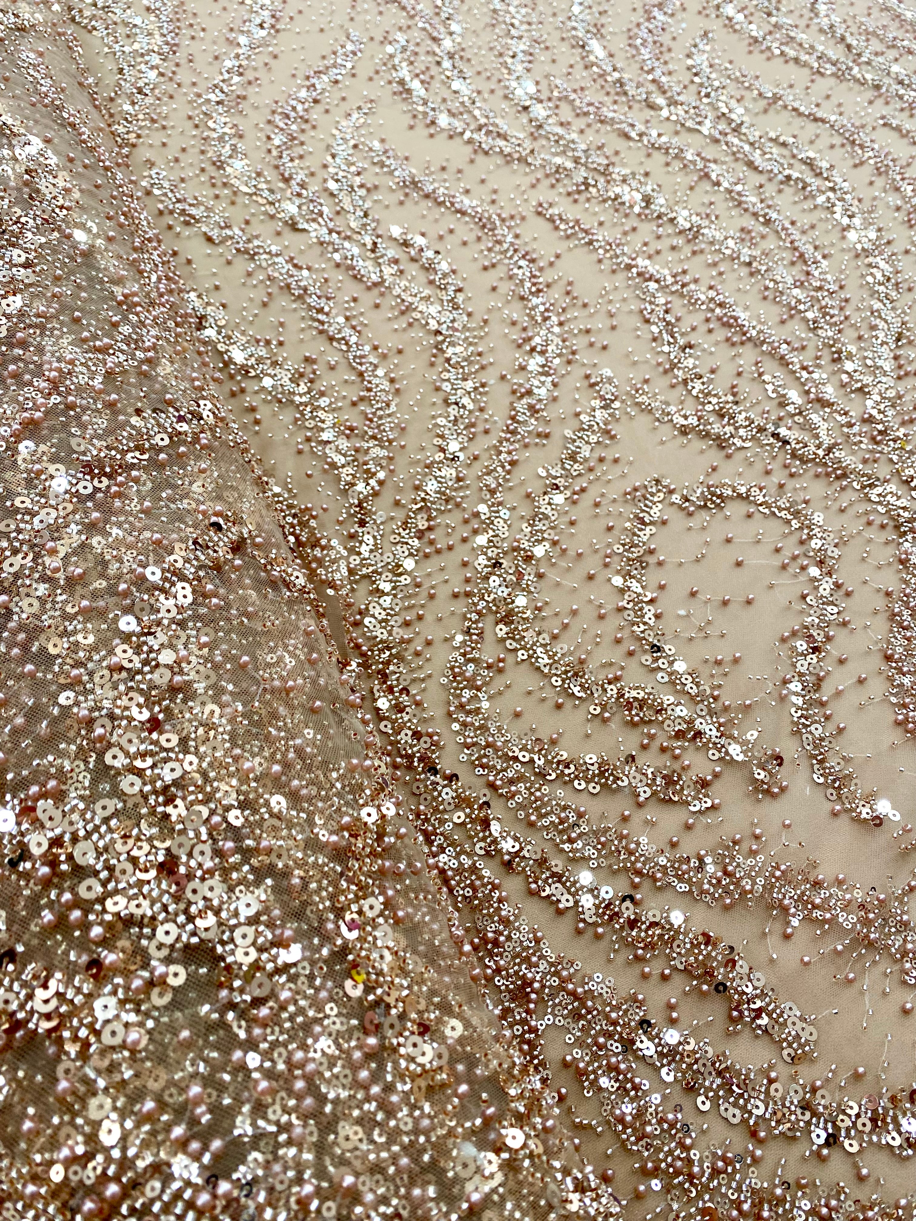 Dantela Couture Auriu Rose cu Perle, Margele si Paiete