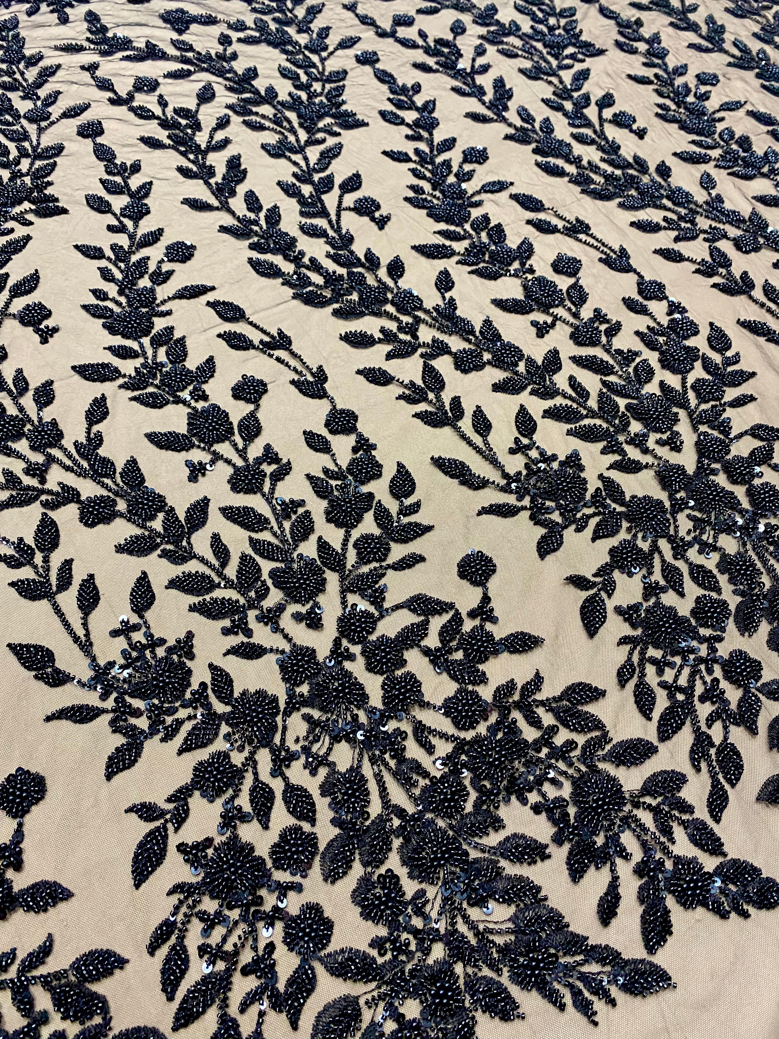 Dantela Couture Neagra cu Model Floral, Perle, Margele si Paiete