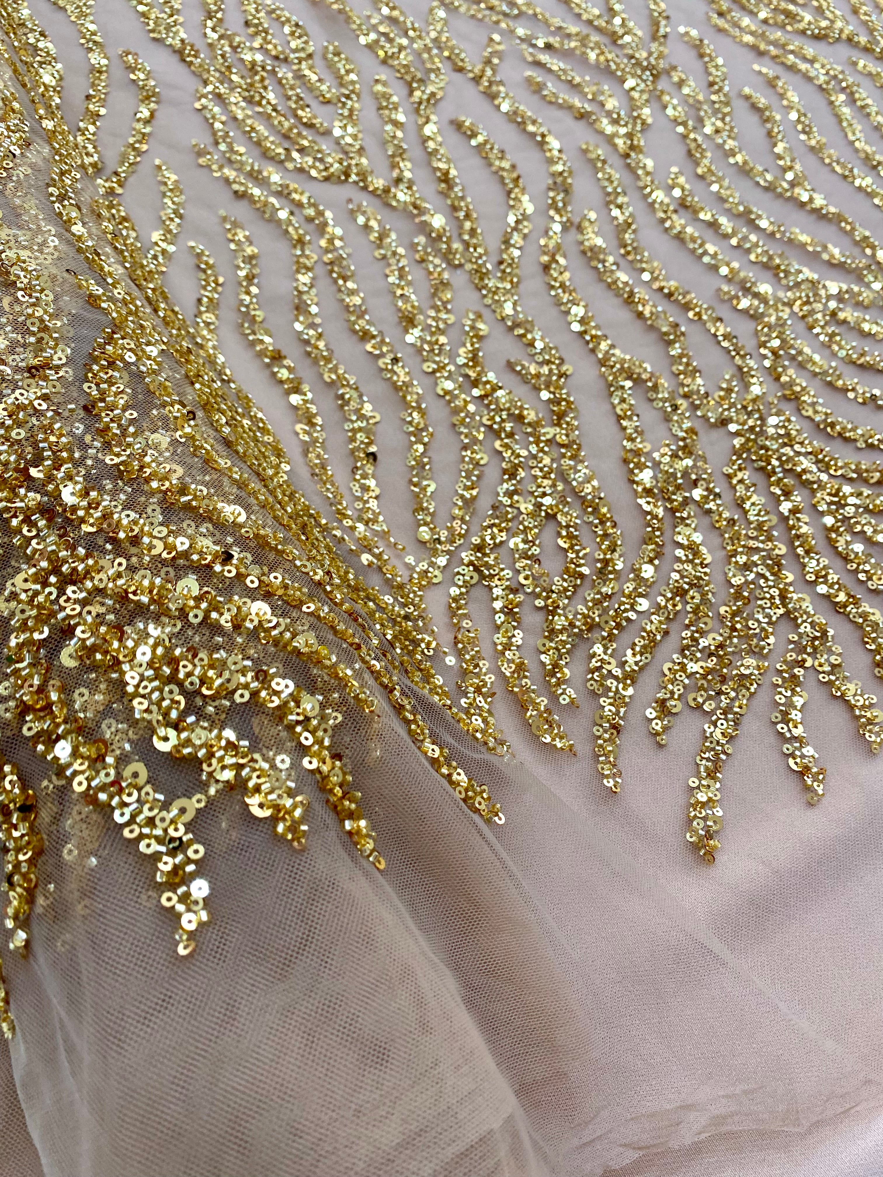 Dantela Couture Aurie cu Siraguri, cu Margele si Paiete