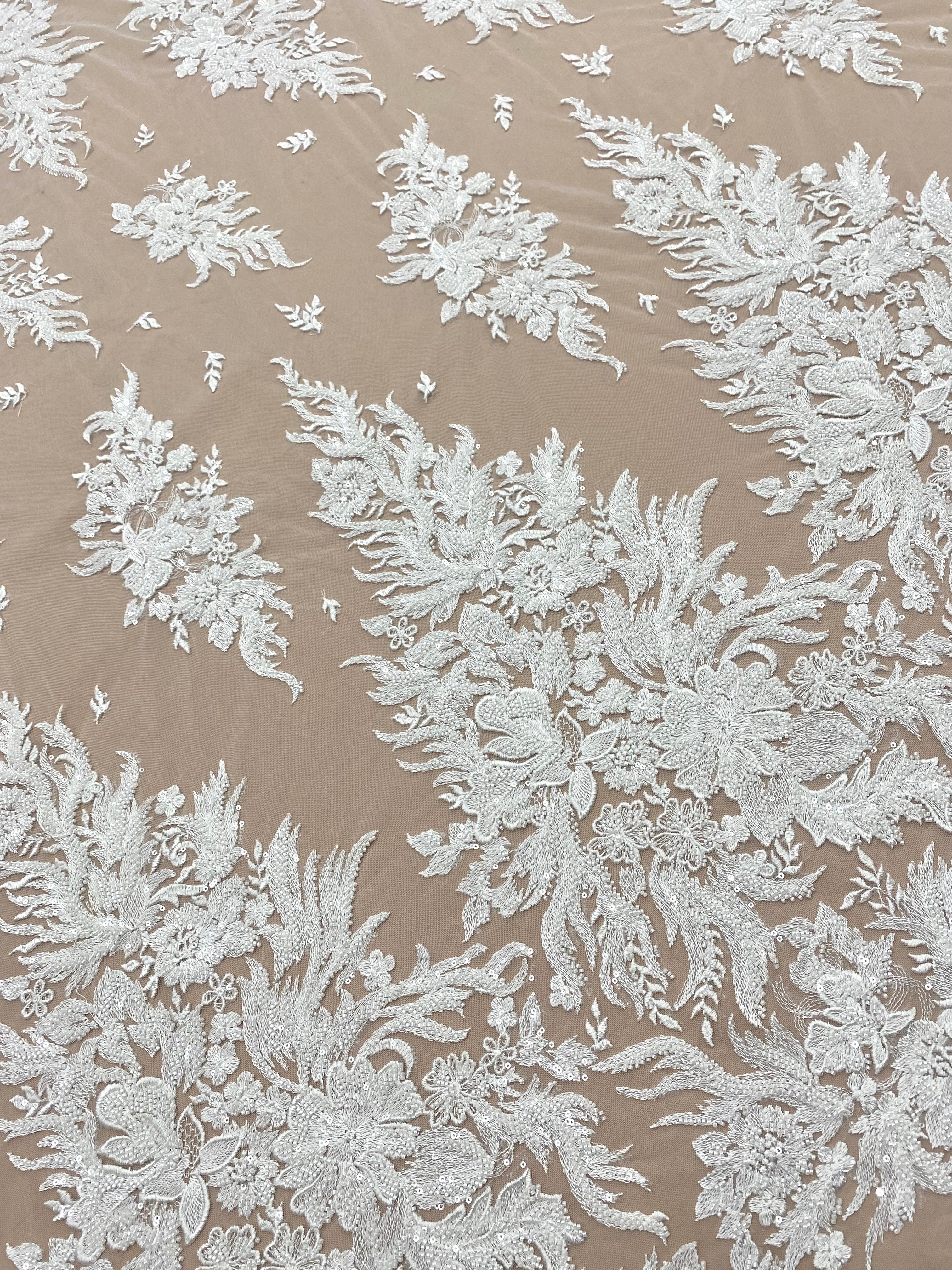 Dantela Couture Ivory cu Model Floral, cu Perle si Paiete