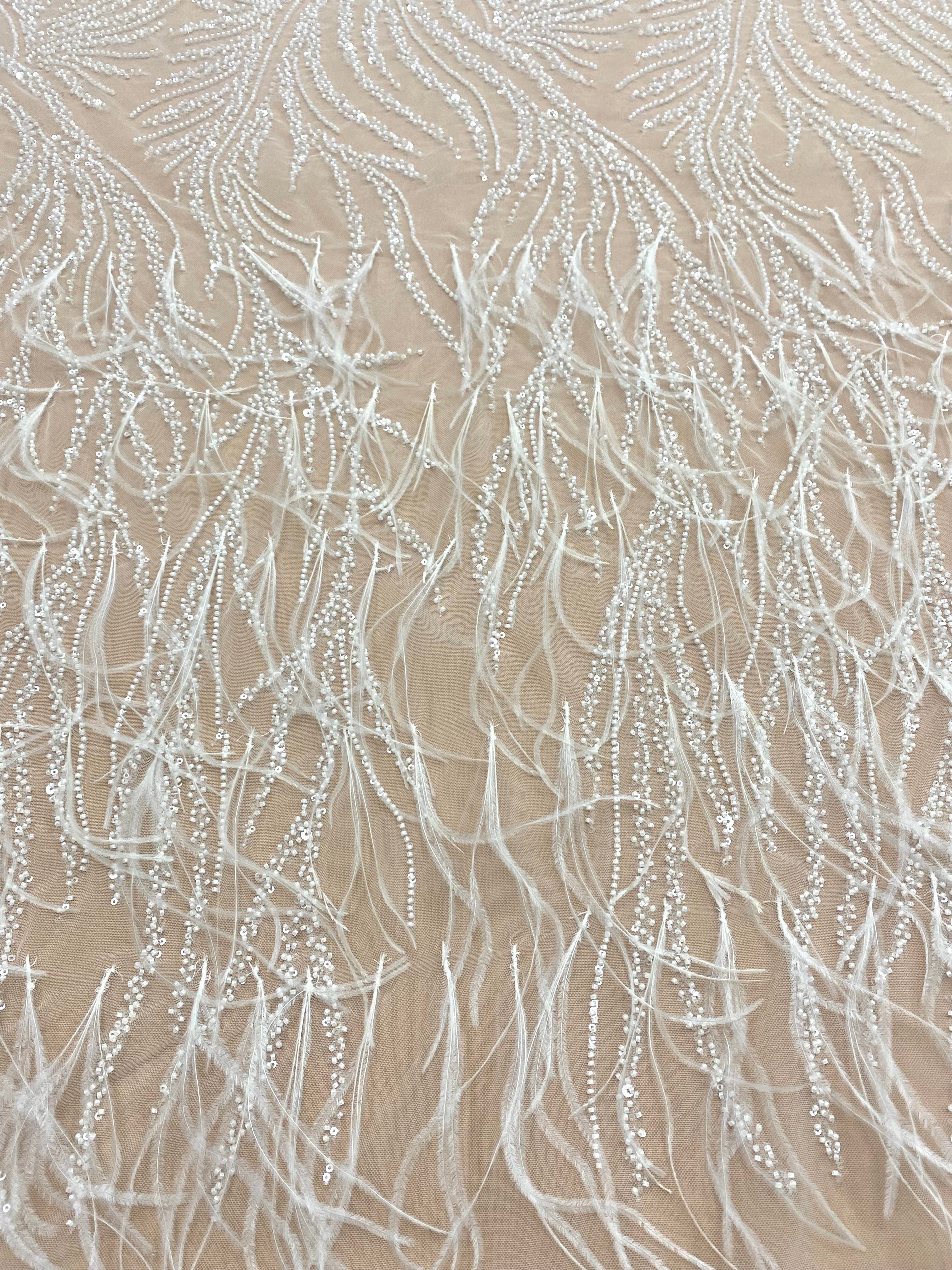 Dantela Couture Ivory cu Pene de Strut, cu Siraguri, cu Margele si Paiete