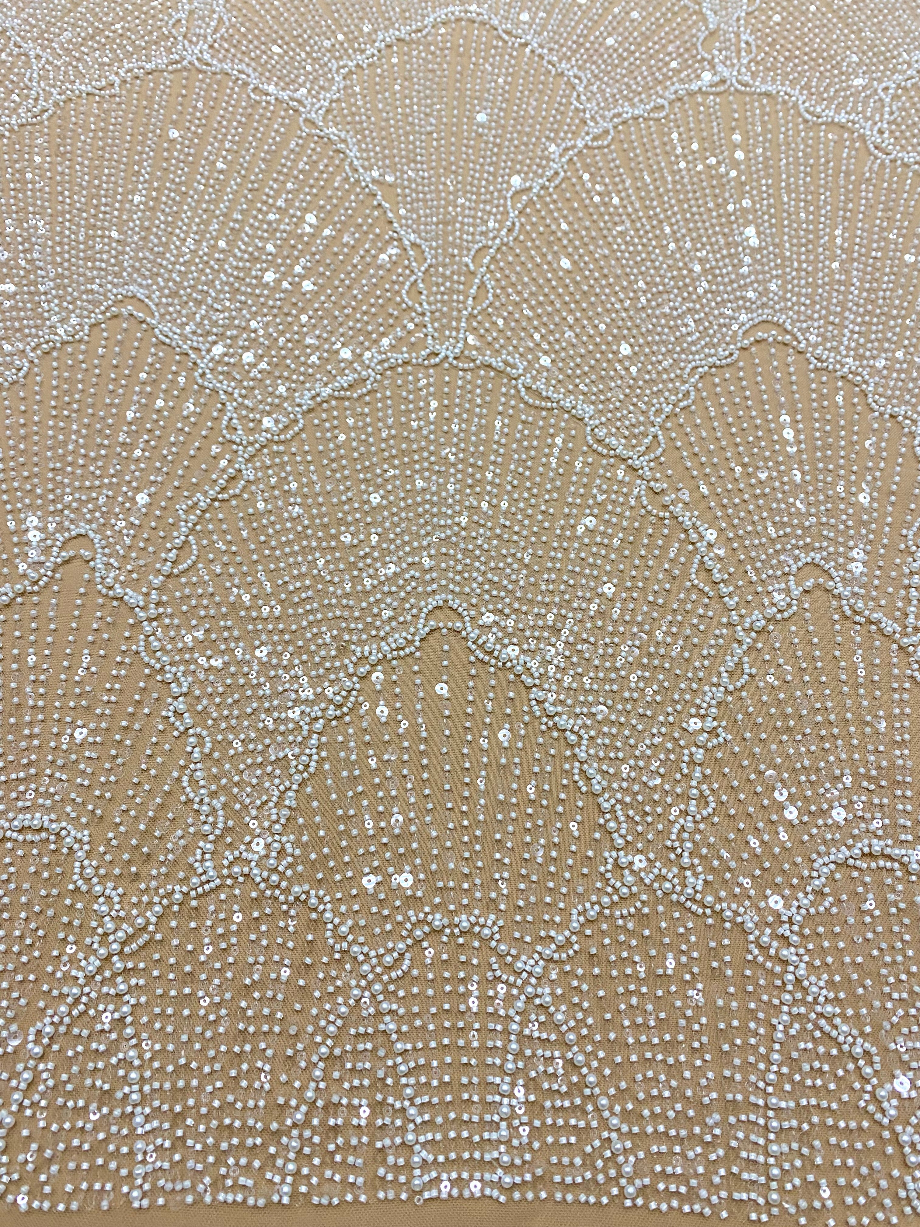 Dantela Couture Ivory cu Tulle Nude cu Model Geometric, cu Perle, Margele si Paiete