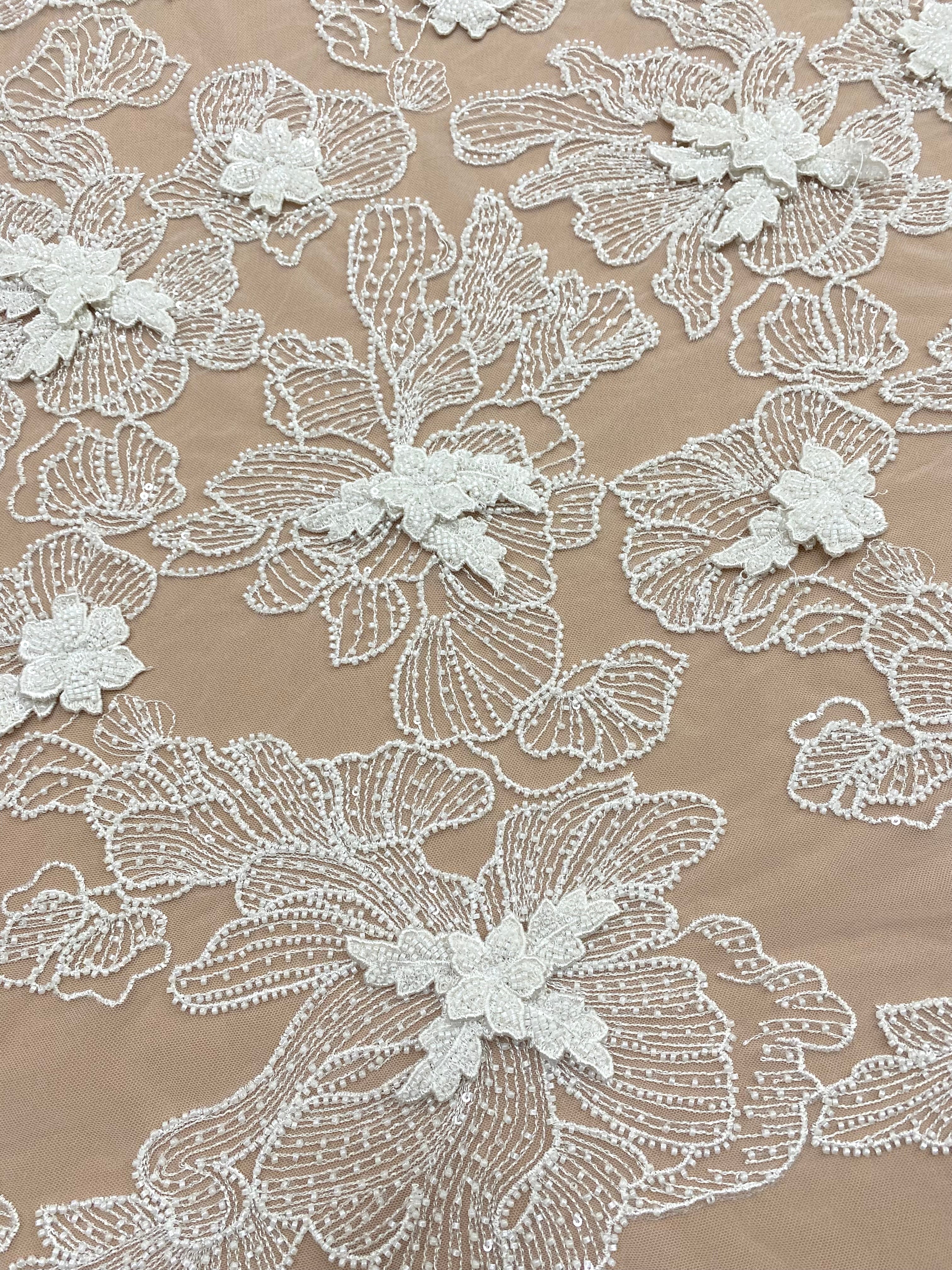 Dantela Couture 3D cu Flori Ivory, cu Margele si Paiete