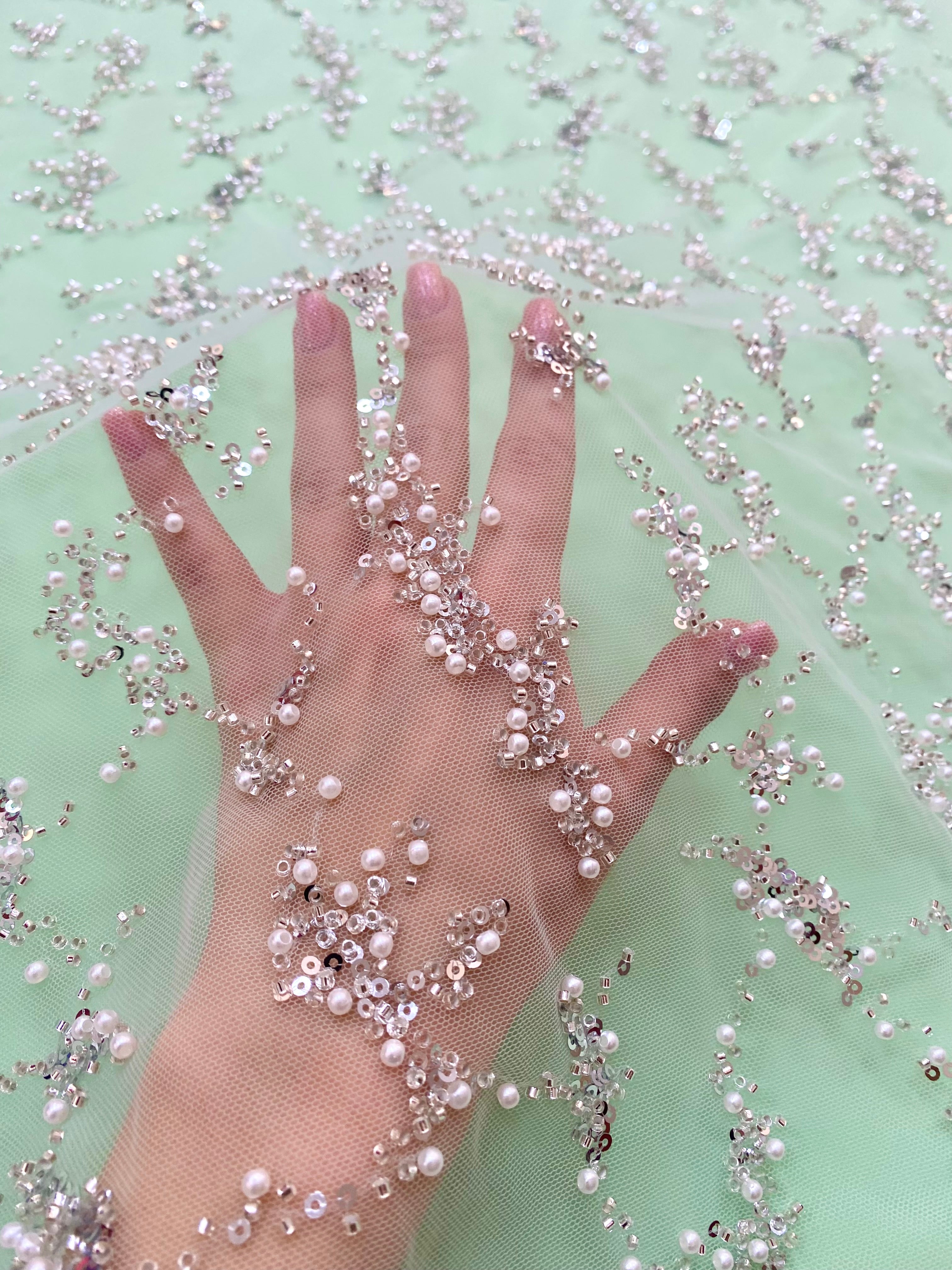 Dantela Couture Argintie pe Tulle Verde Menta cu Perle, Margele si Paiete