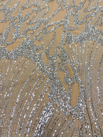 Dantela Couture Argintie pe Tulle Nude cu Model Geometric, cu Margele si Paiete