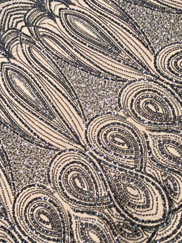 Dantela Couture Neagra cu Model Geometric, cu Perle, Margele si Paiete