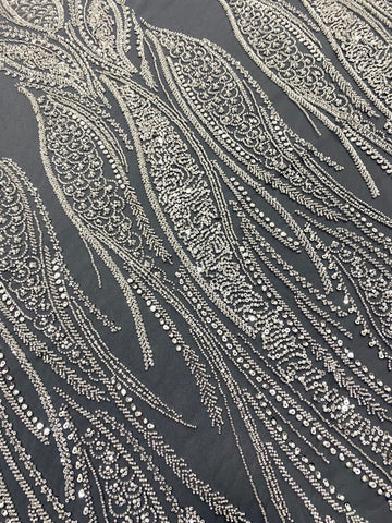 Dantela Couture Argintie pe Tulle Antracit cu Panou, cu Perle, Margele si Paiete