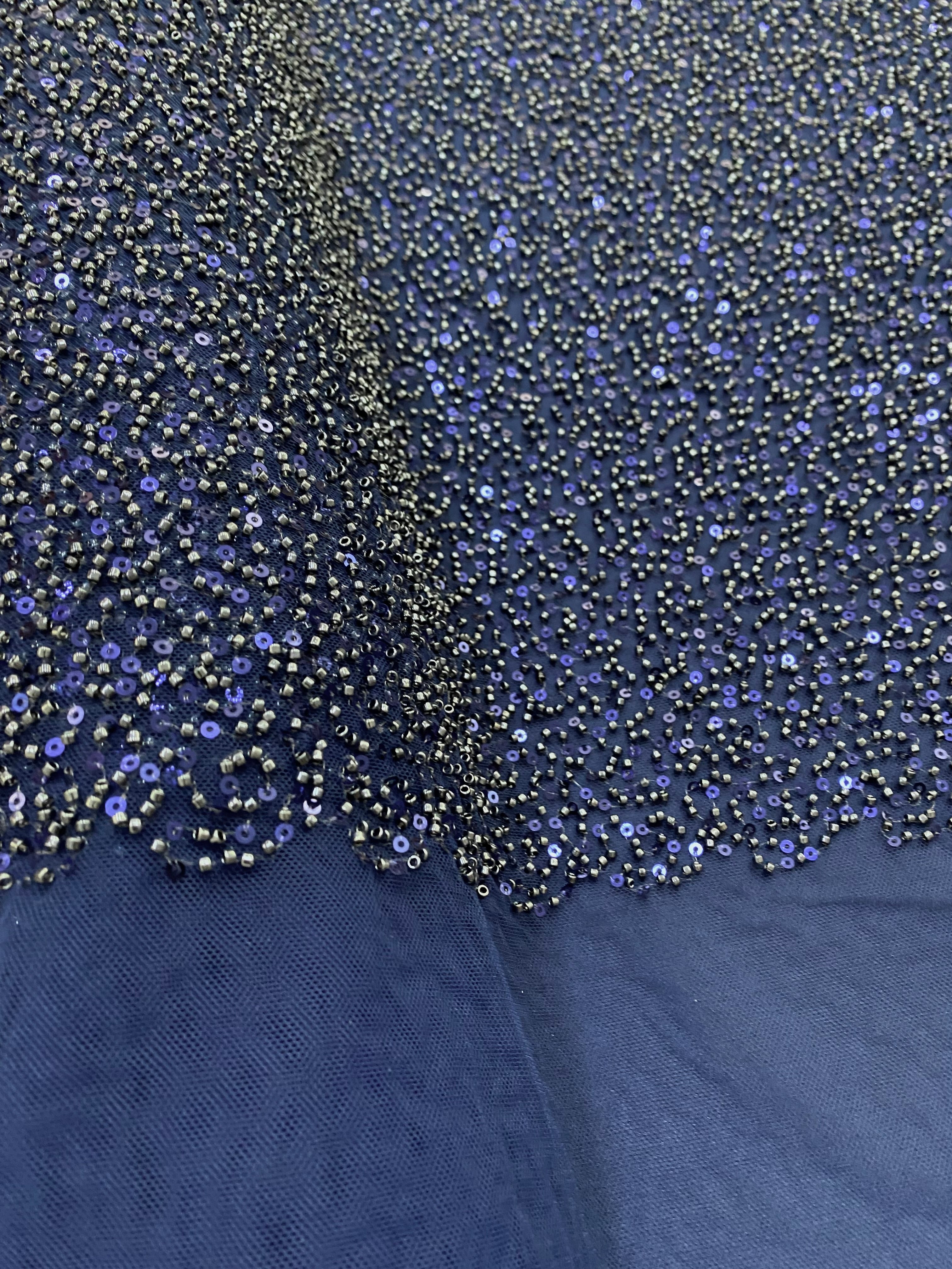 Dantela Couture Bleumarin cu Model General, cu Margele si Paiete