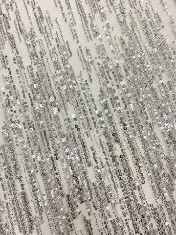 Dantela Couture Argintie pe Tulle Ivory cu Model Liniar, cu Margele si Paiete