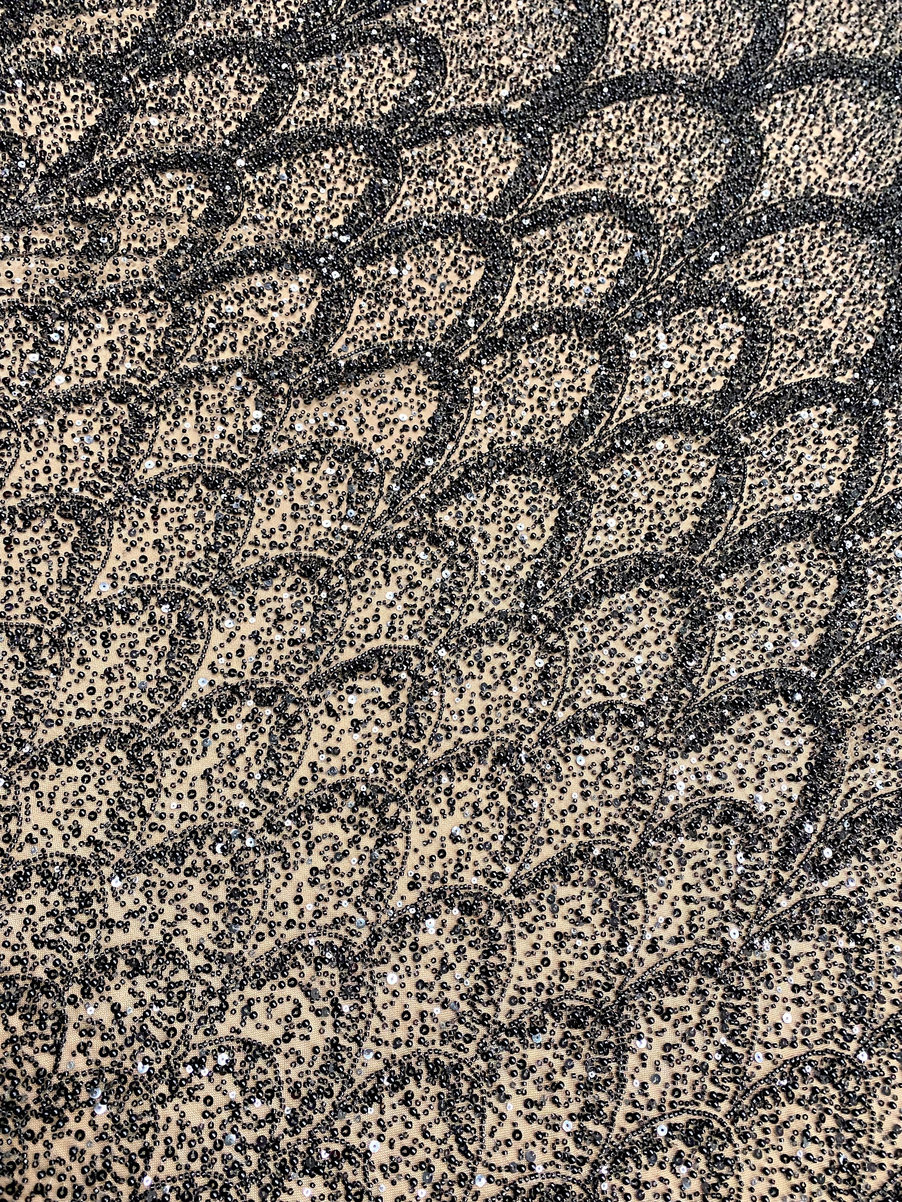 Dantela Couture Neagra cu Model Geometric, cu Perle, Margele si Paiete