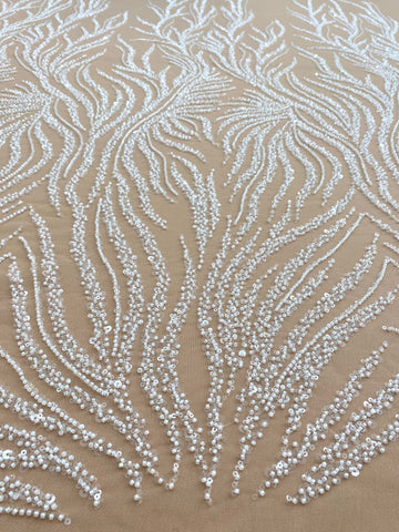 Dantela Couture Ivory cu Tulle Nude cu Siraguri, cu Margele si Paiete