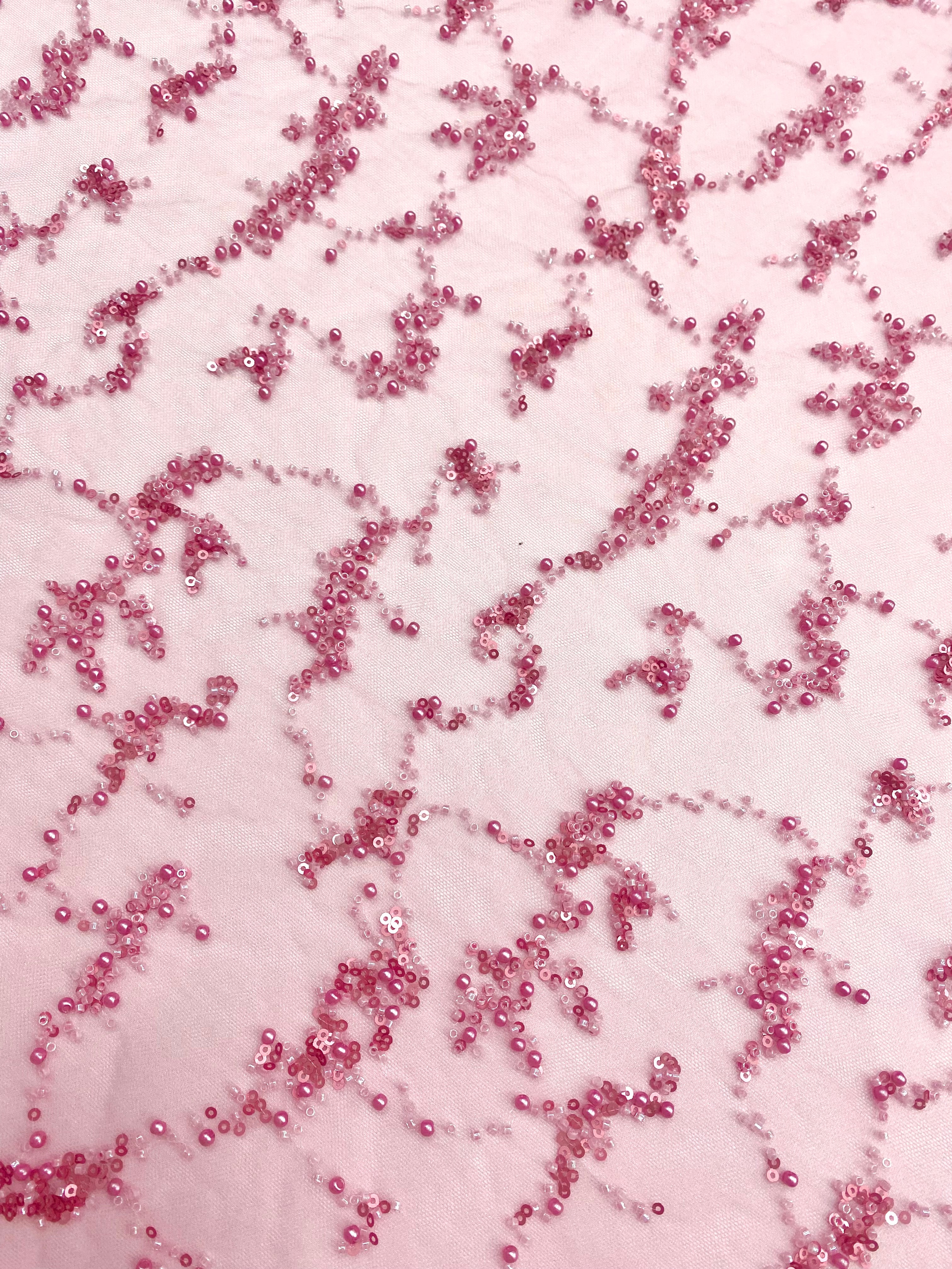 Dantela Couture Roz cu Perle, Margele si Paiete