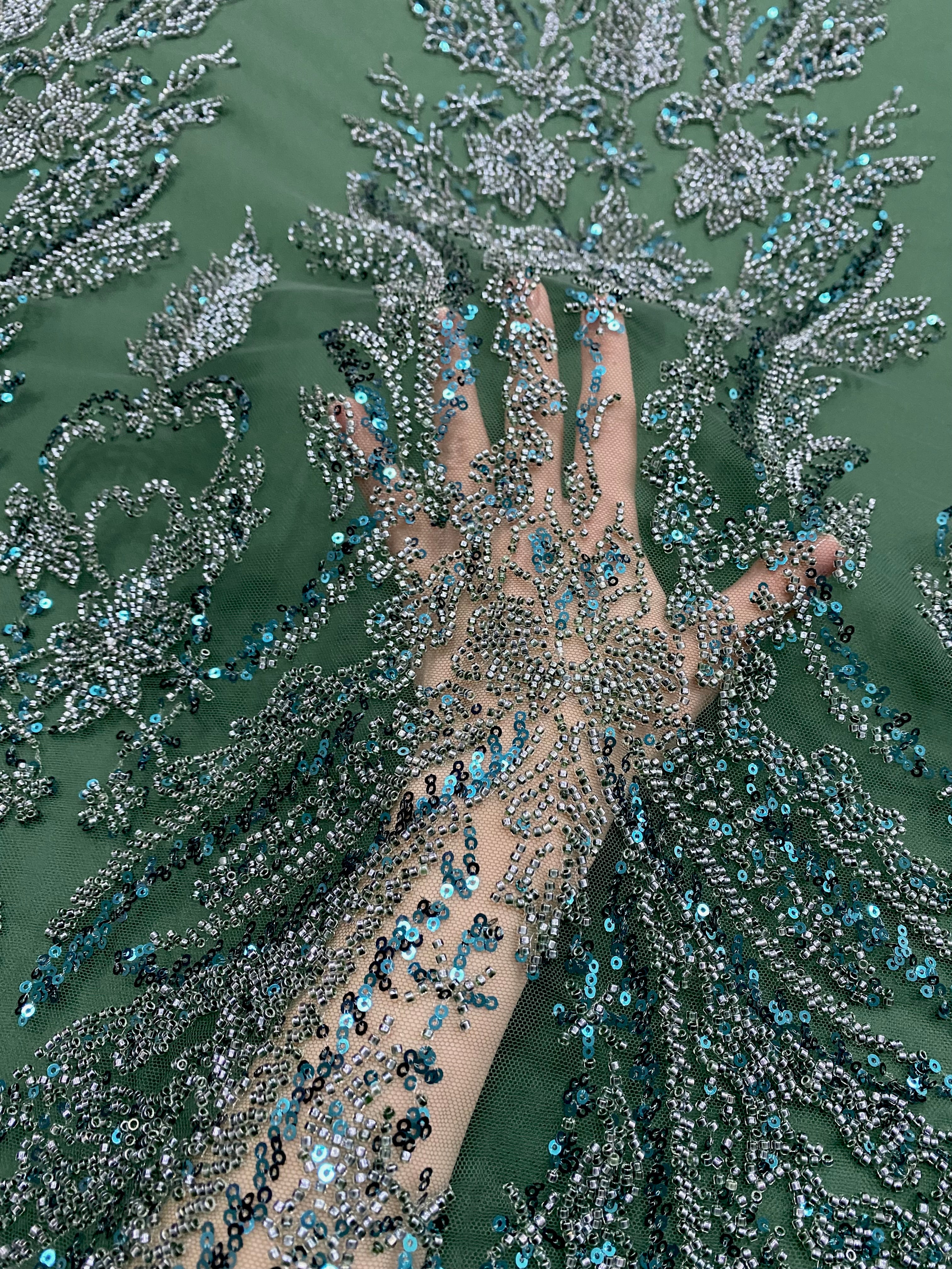 Dantela Couture Verde Smarald cu Model Floral, cu Margele si Paiete