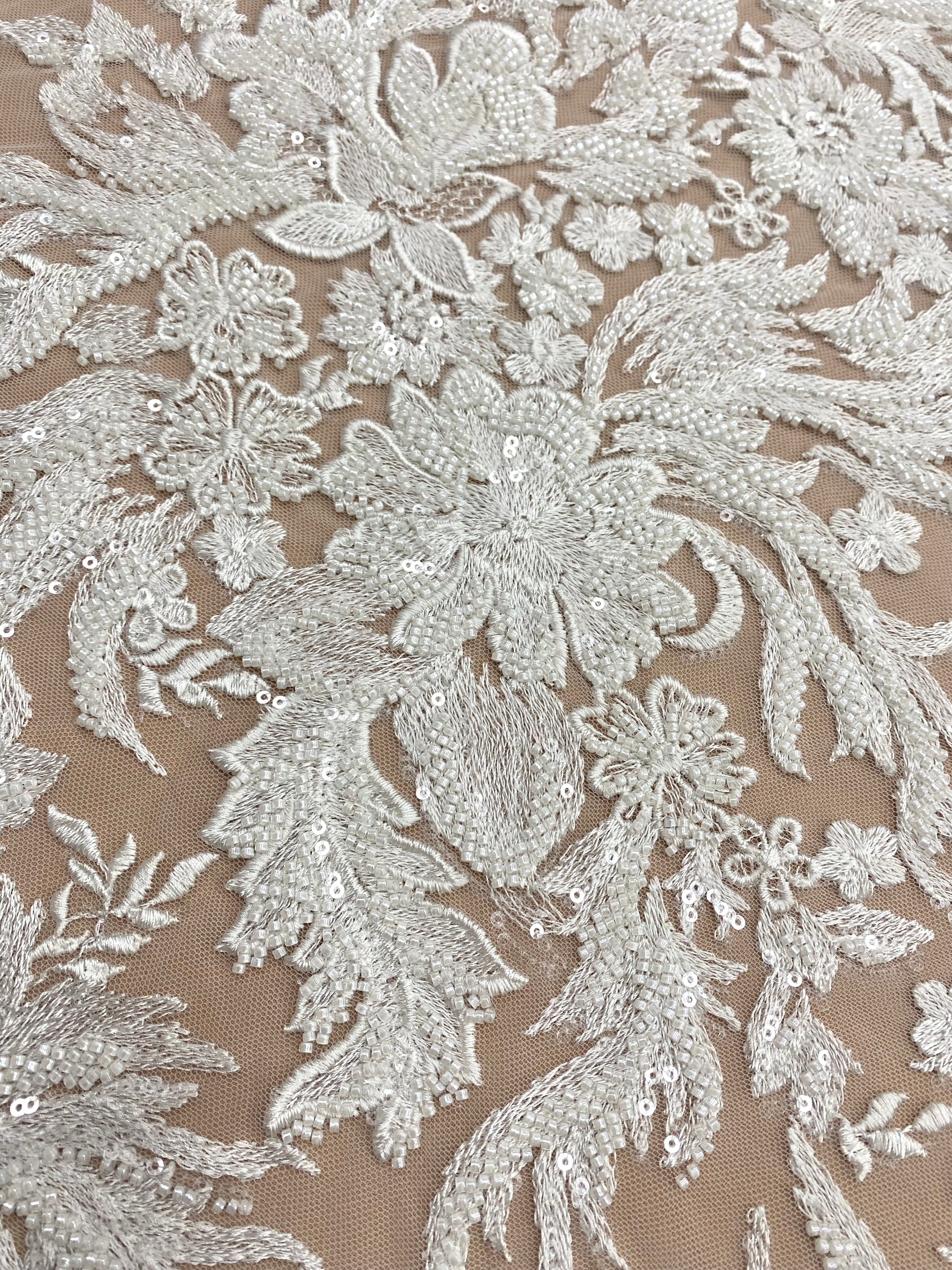 Dantela Couture Ivory cu Model Floral, cu Perle si Paiete