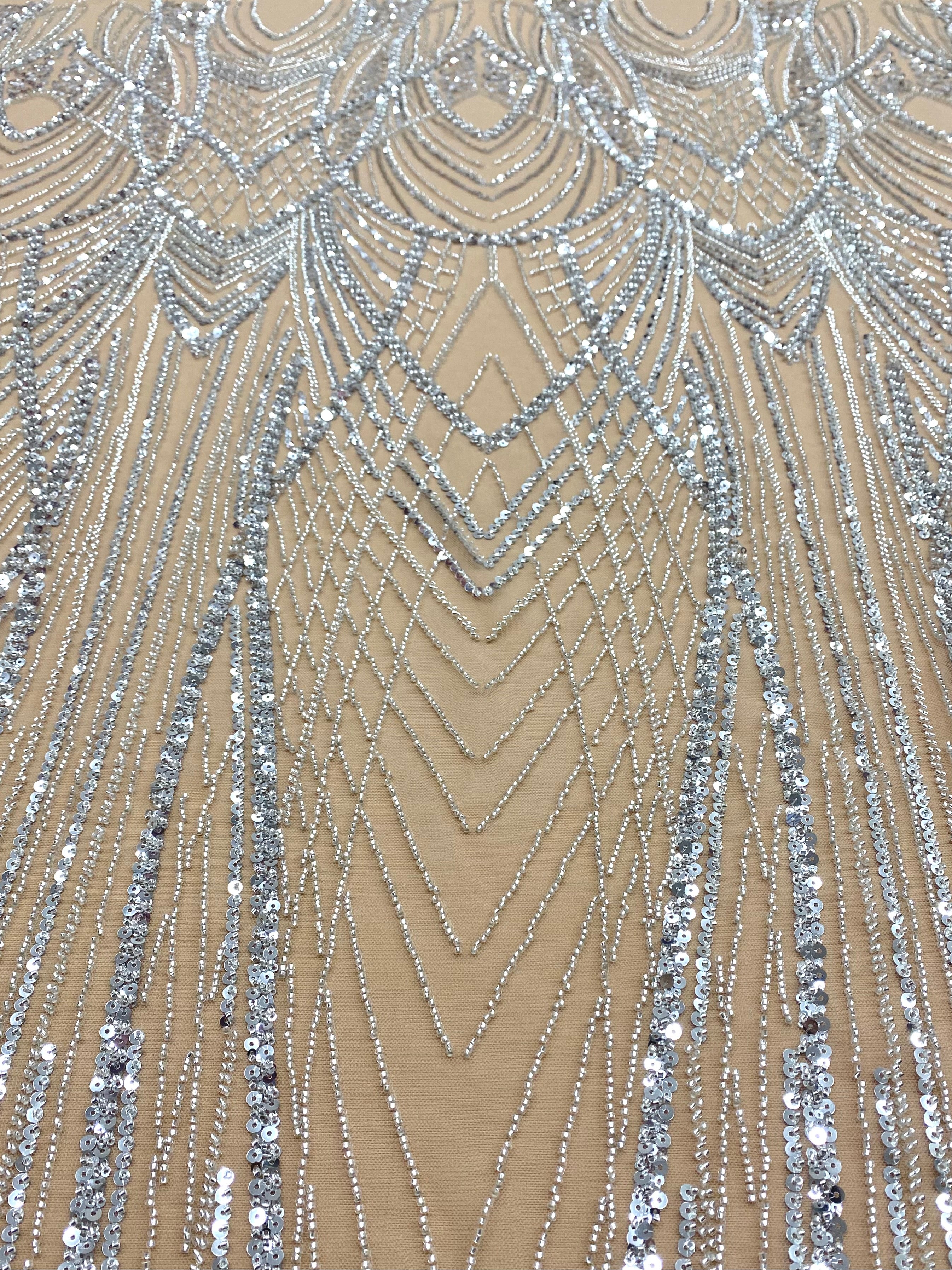 Dantela Couture Argintie pe Tulle Nude cu Panou, cu Margele si Paiete