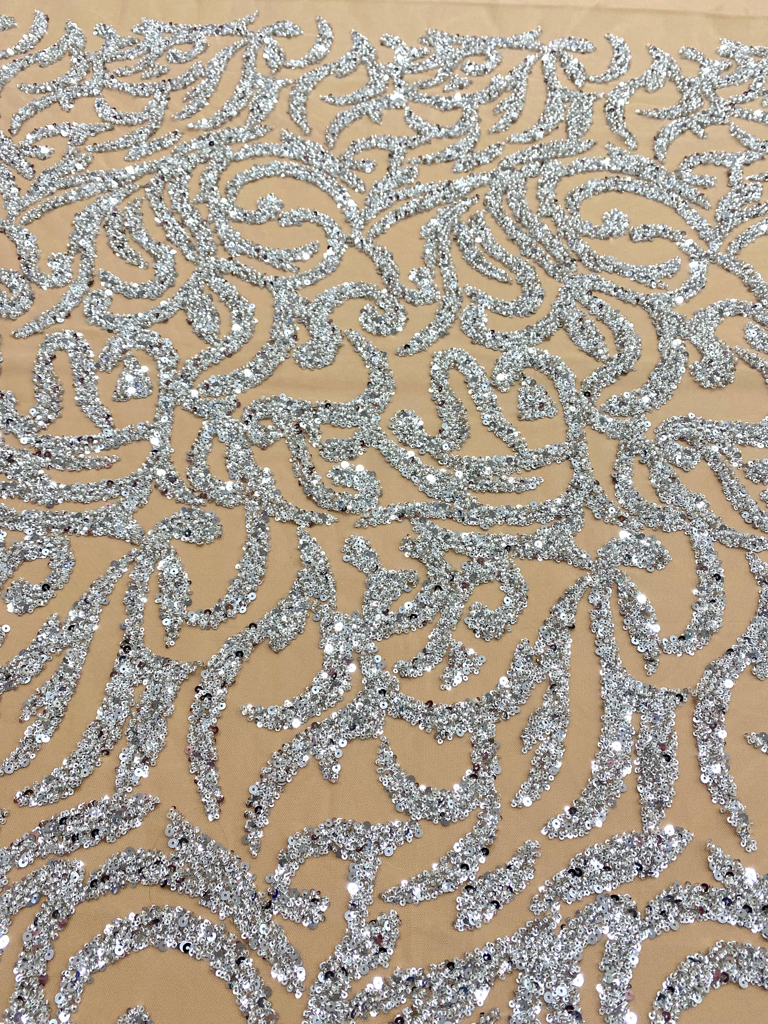 Dantela Couture Argintie pe Tulle Nude cu Margele si Paiete