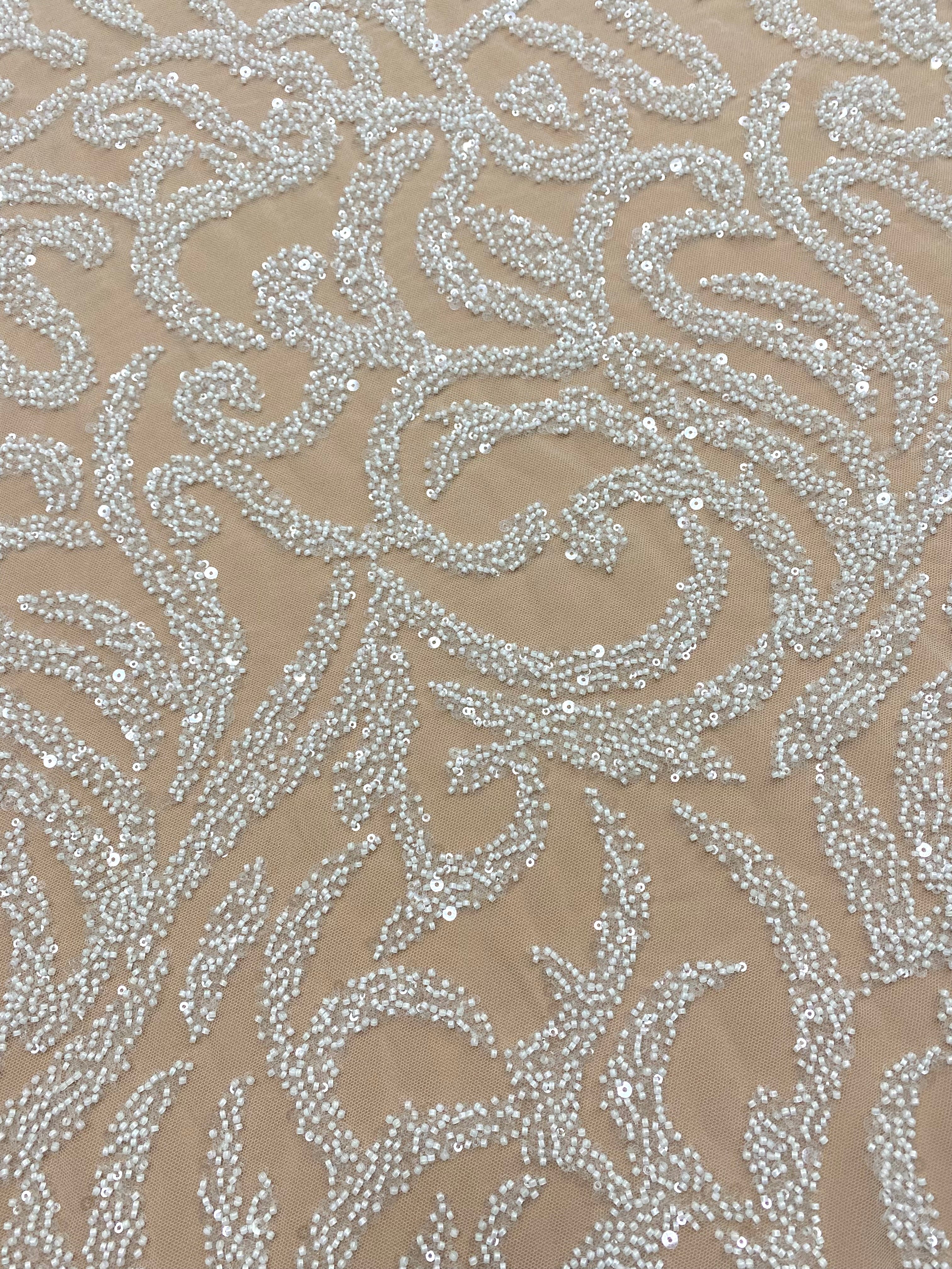 Dantela Couture Ivory geometriai mintával, gyöngyökkel és flitterekkel