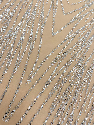 Dantela Couture Argintie pe Tulle Nude cu Model Liniar, cu Margele si Paiete