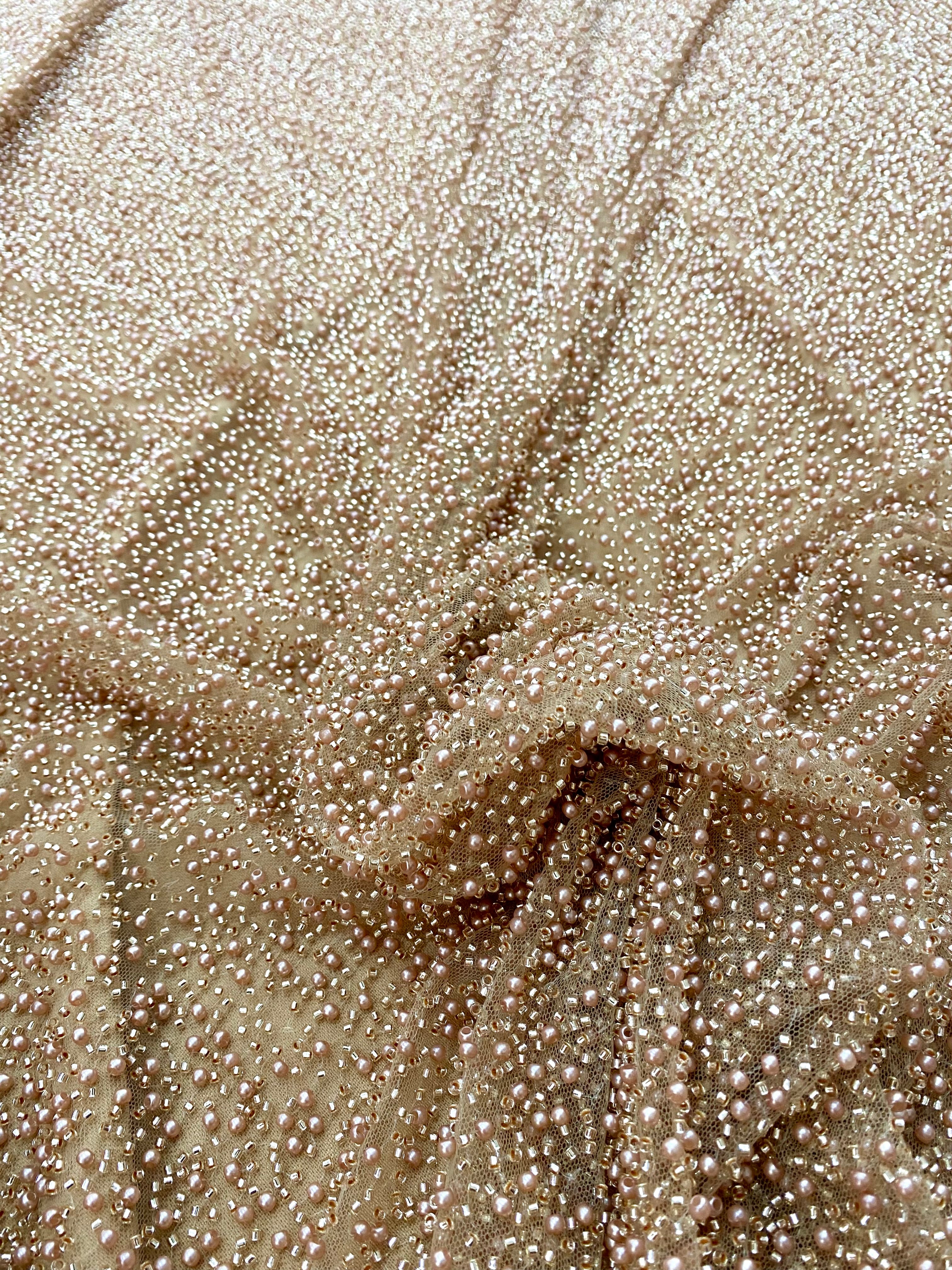 Dantela Couture Auriu Rose cu Model General, cu Perle si Margele