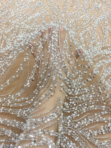 Dantela Couture Argintie pe Tulle Nude cu Model Geometric, cu Perle, Margele si Paiete