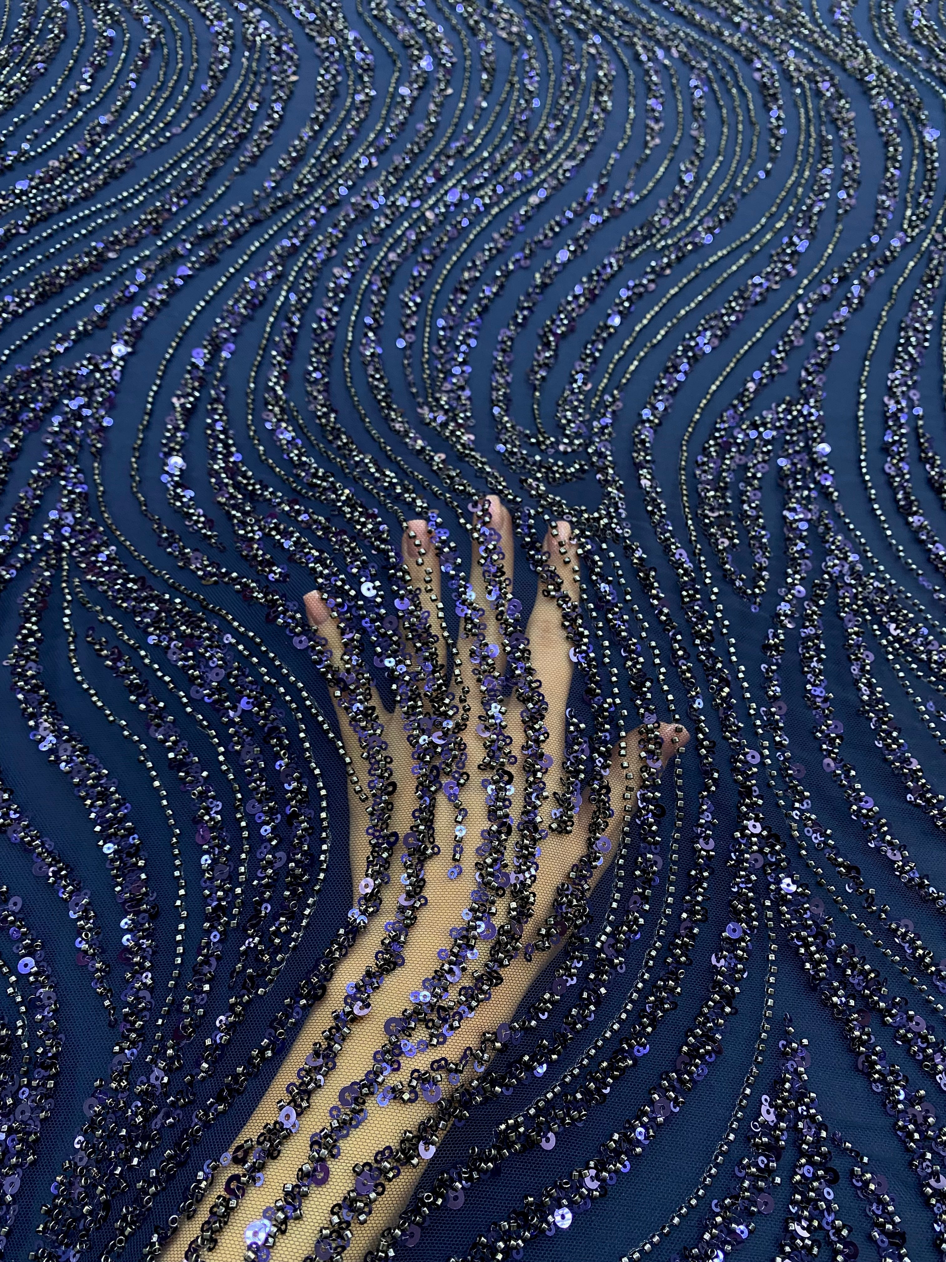 Dantela Couture Bleumarin cu Model Liniar, cu Margele si Paiete