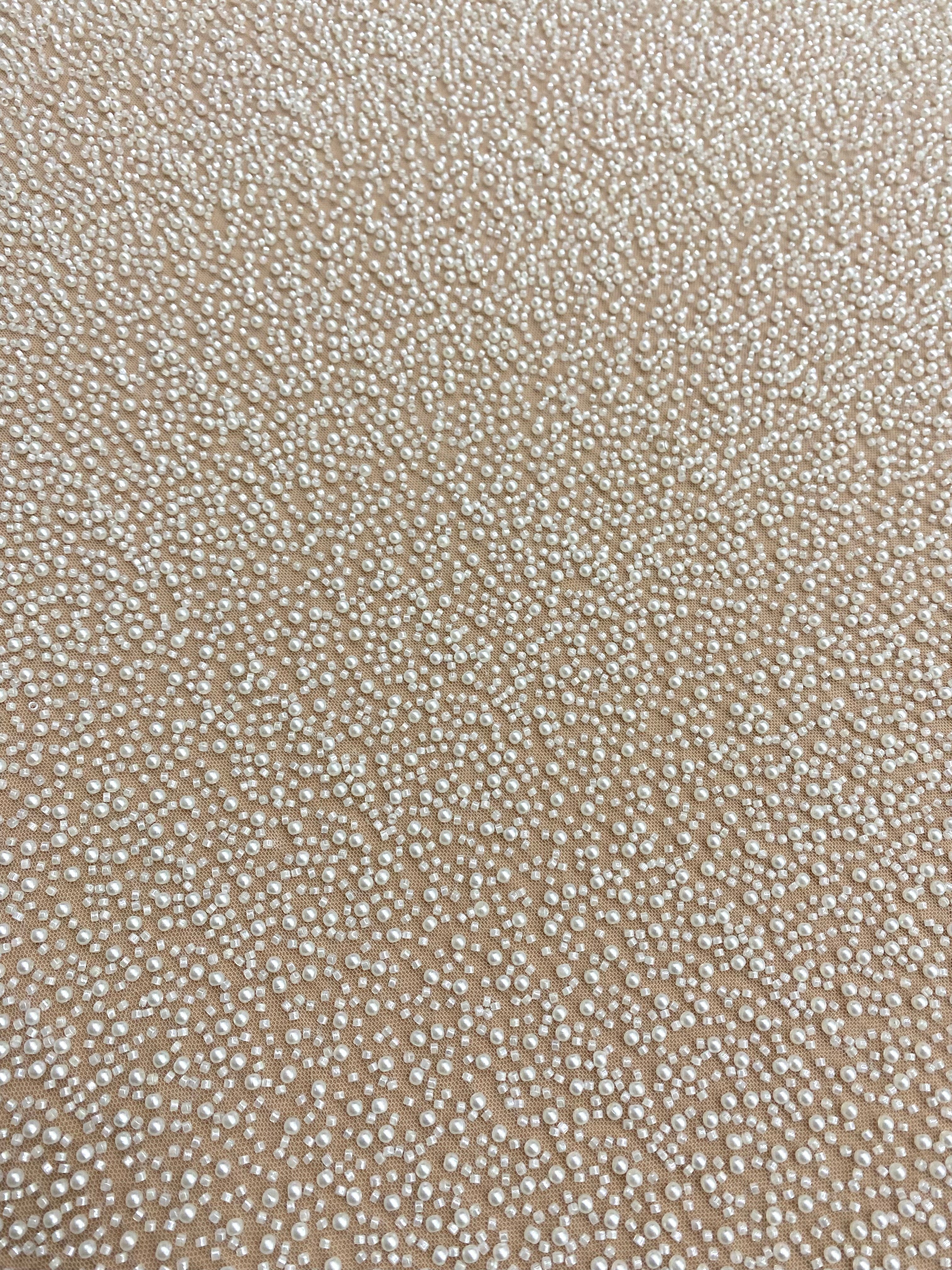 Dantela Couture Ivory cu Model General, cu Perle si Margele