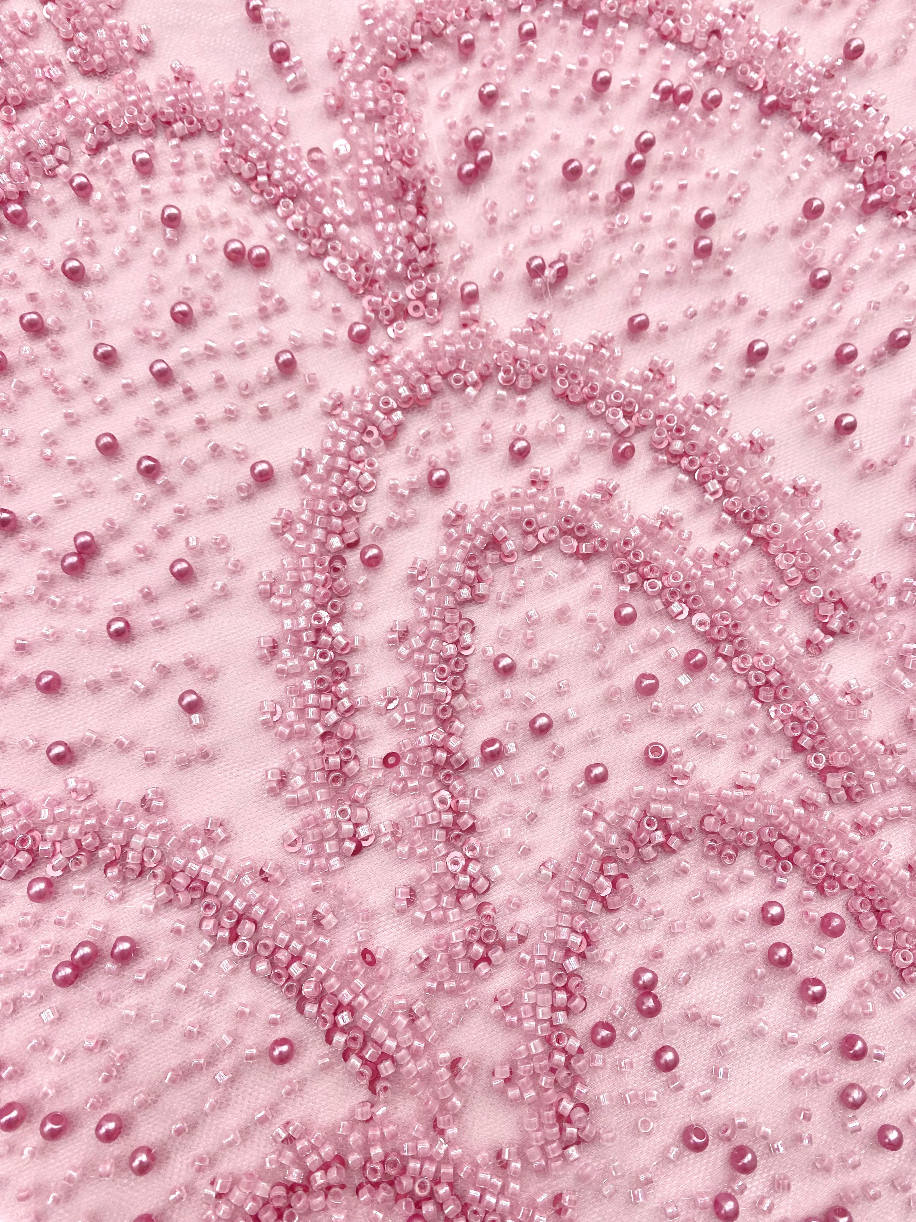 Dantela Couture Roz cu Model Geometric, cu Perle, Margele si Paiete