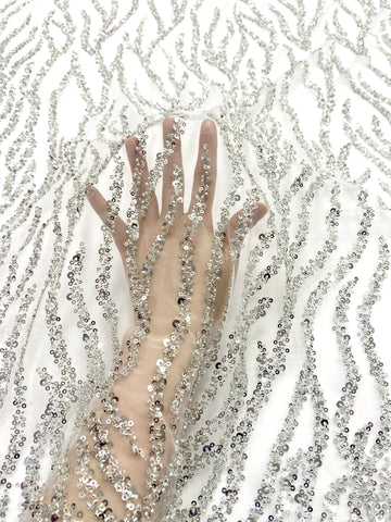 Dantela Couture Argintie pe Tulle Ivory cu Siraguri, cu Margele si Paiete