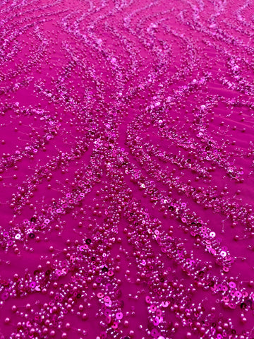 Dantela Couture Fucsia cu Perle, Margele si Paiete