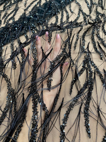 Dantela Couture Neagra cu Pene de Strut, cu Siraguri, cu Margele si Paiete