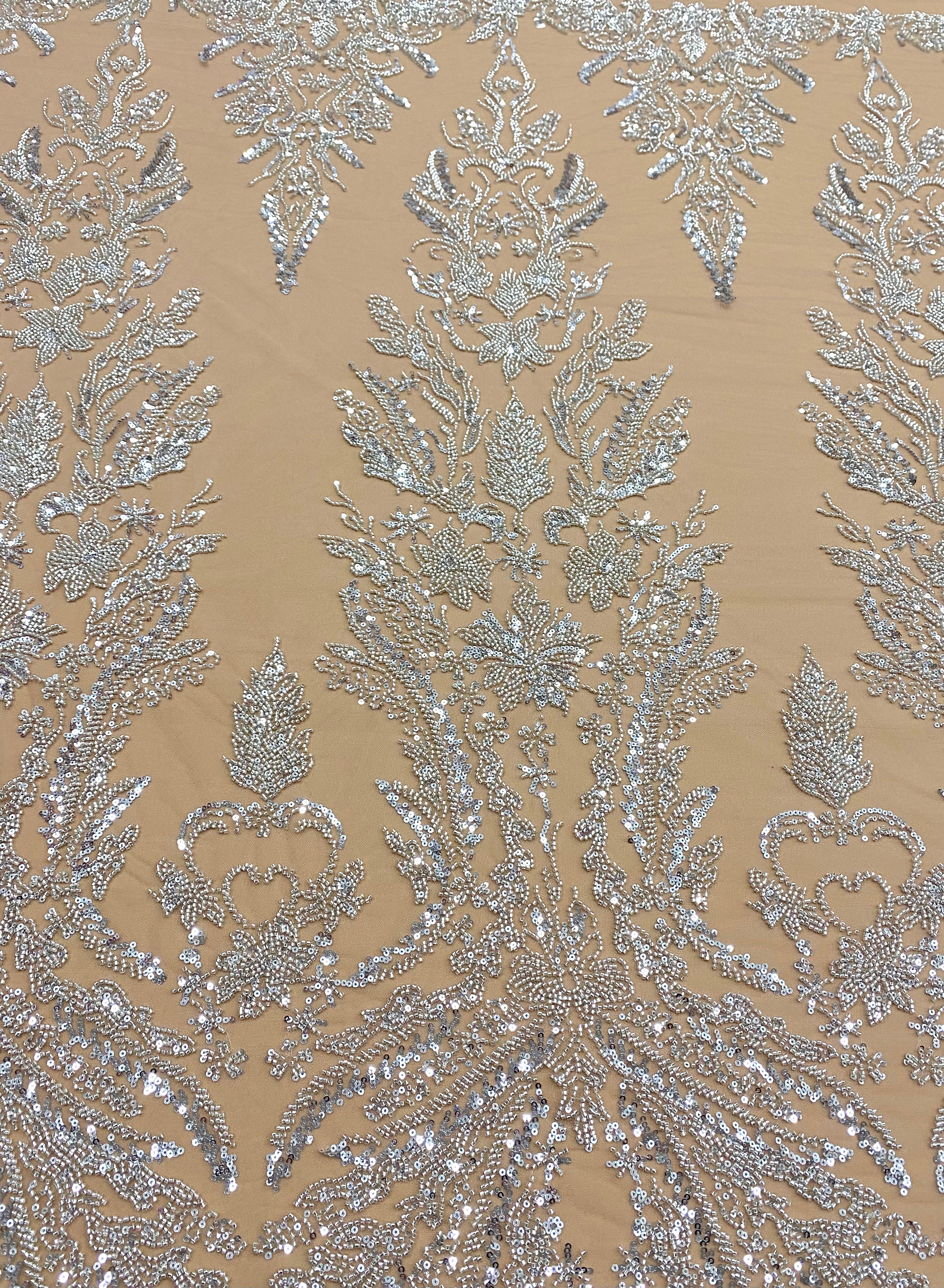 Dantela Couture Argintie pe Tulle Nude, cu Model Floral, cu Margele si Paiete