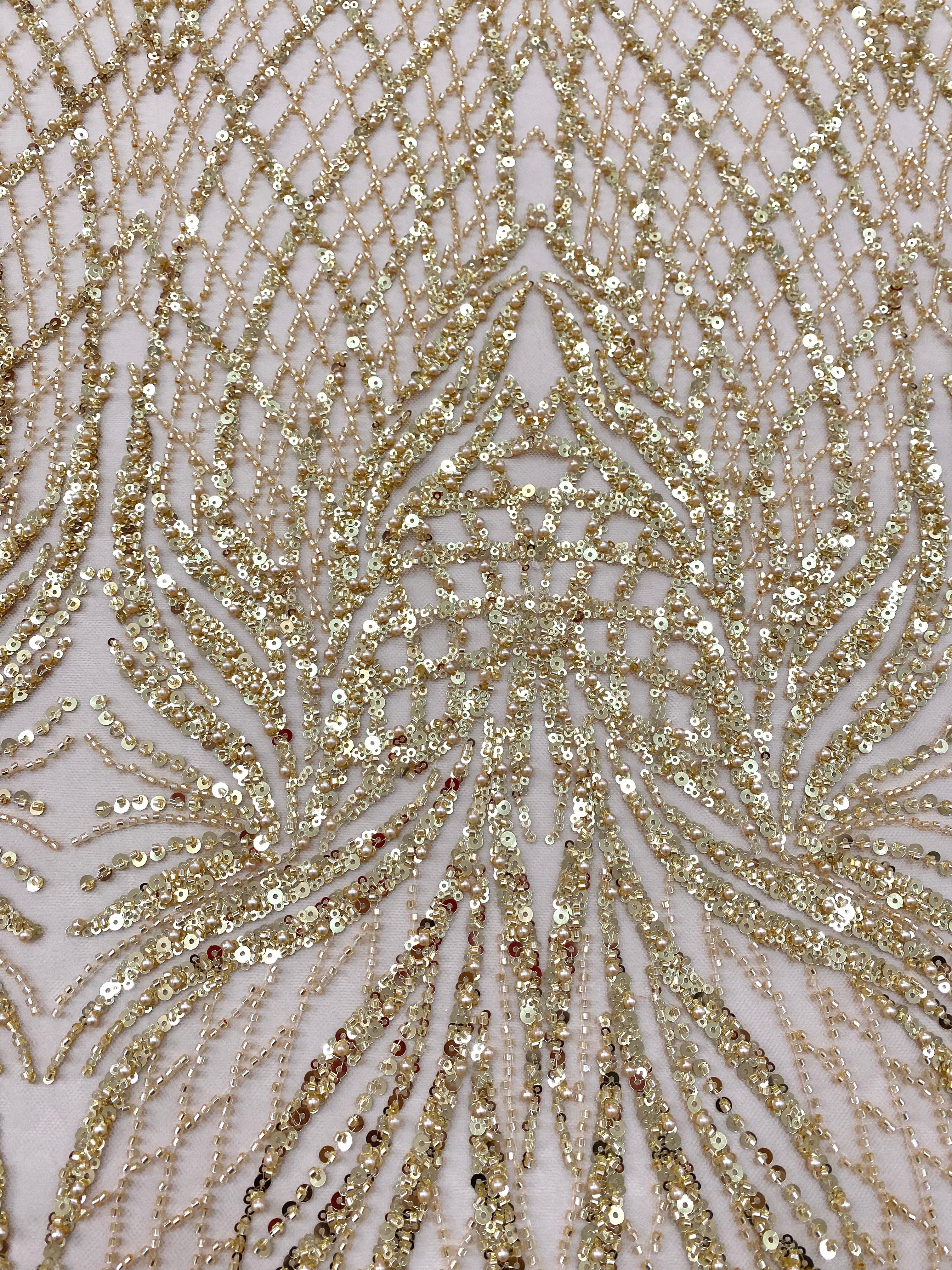 Dantela Couture Aurie cu Model Simetric, cu Perle, Margele si Paiete