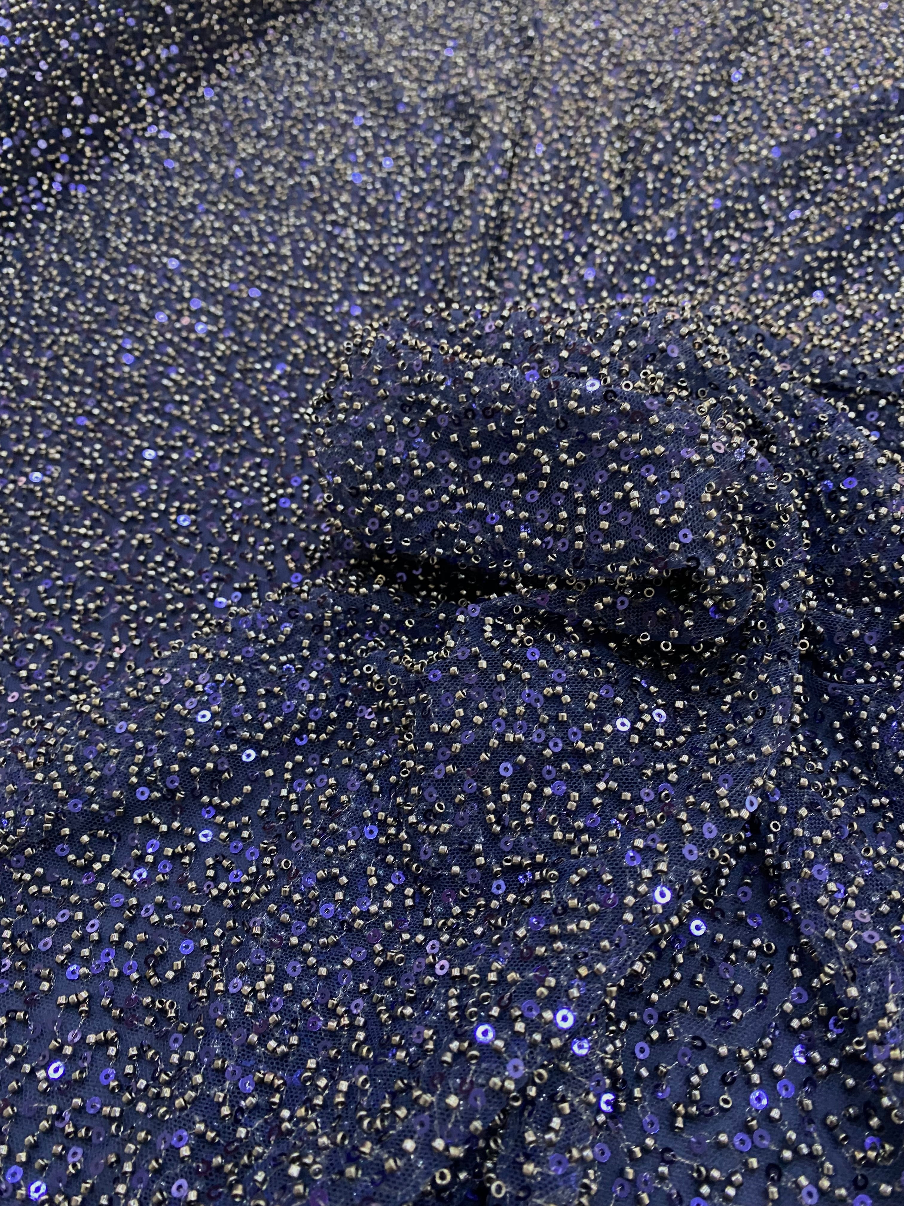 Dantela Couture Bleumarin cu Model General, cu Margele si Paiete