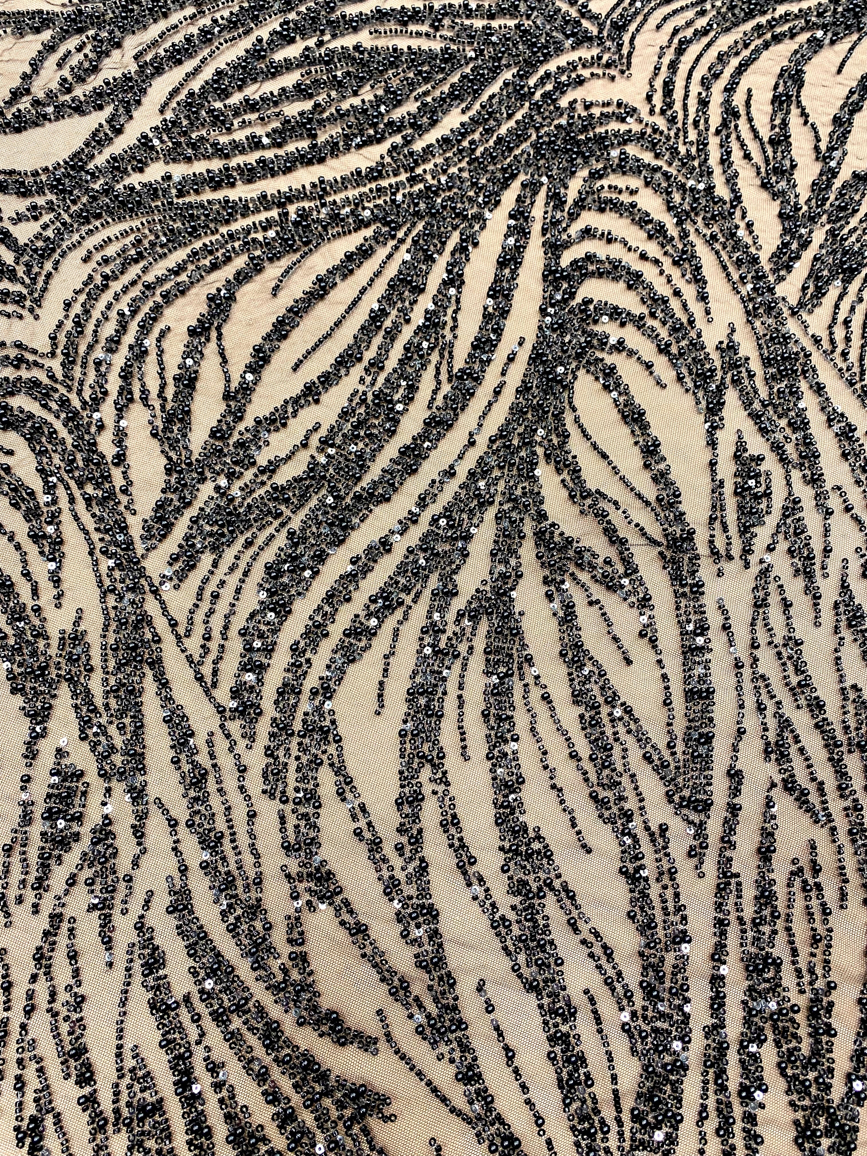 Dantela Couture Neagra cu Model Geometric, cu Perle, Margele si Paiete