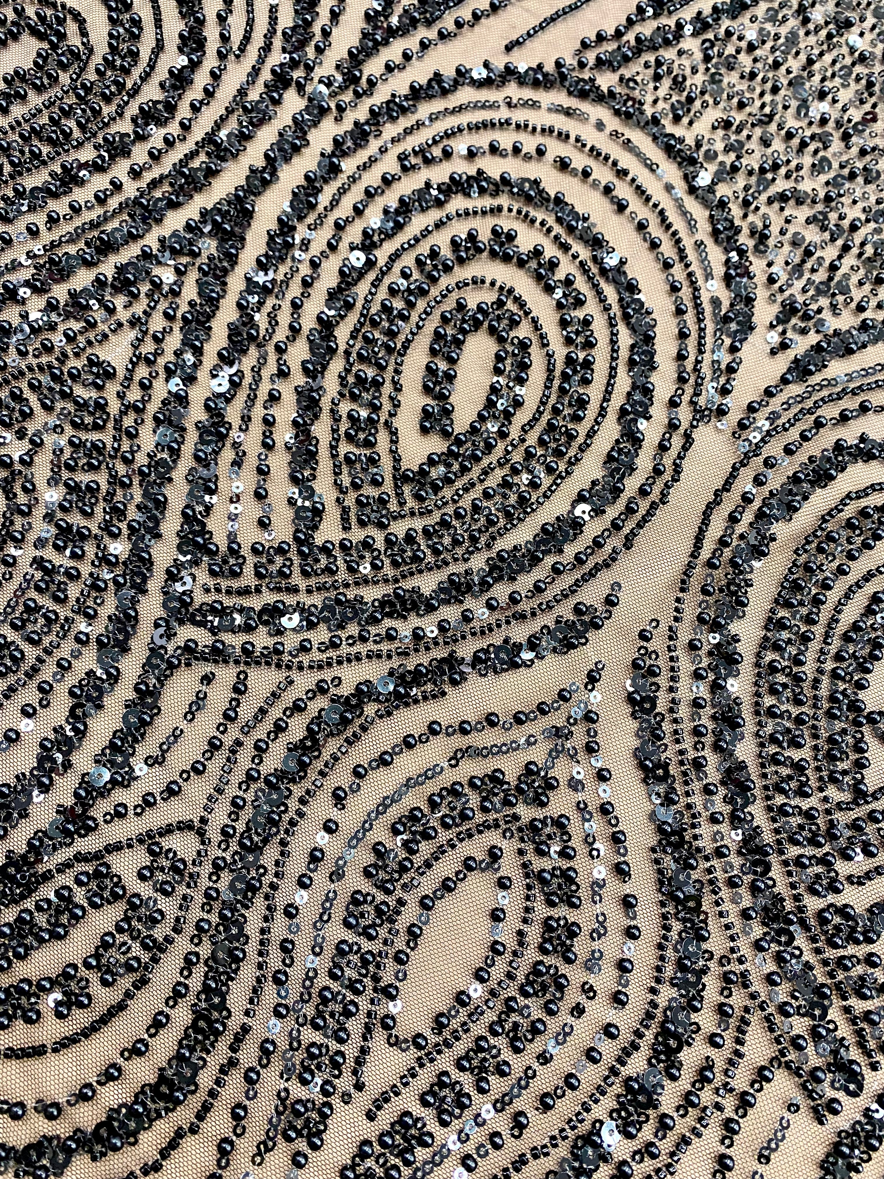 Dantela Couture Neagra cu Model Geometric, cu Perle, Margele si Paiete