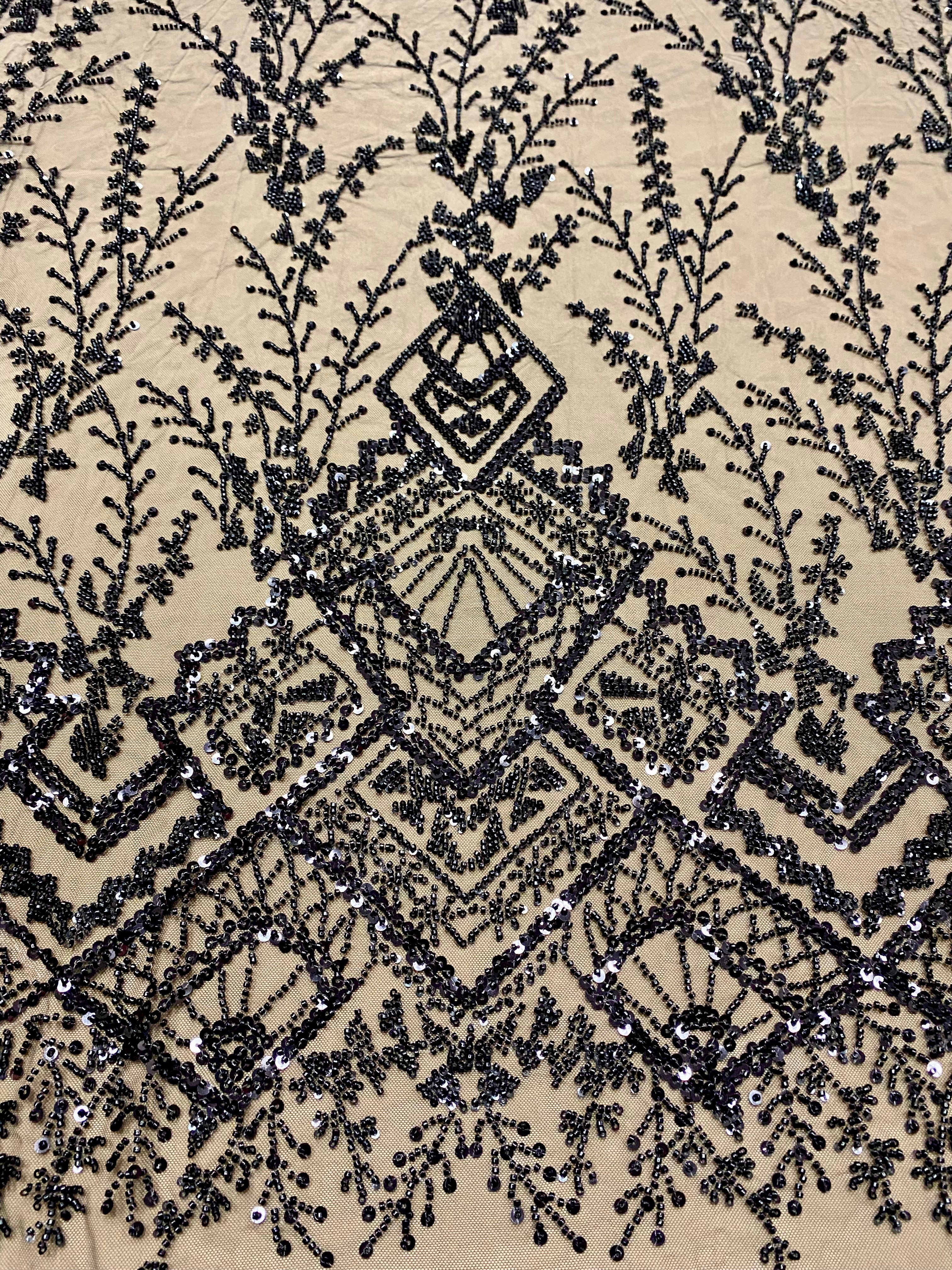 Dantela Couture Neagra cu Model Geometric, cu Margele si Paiete