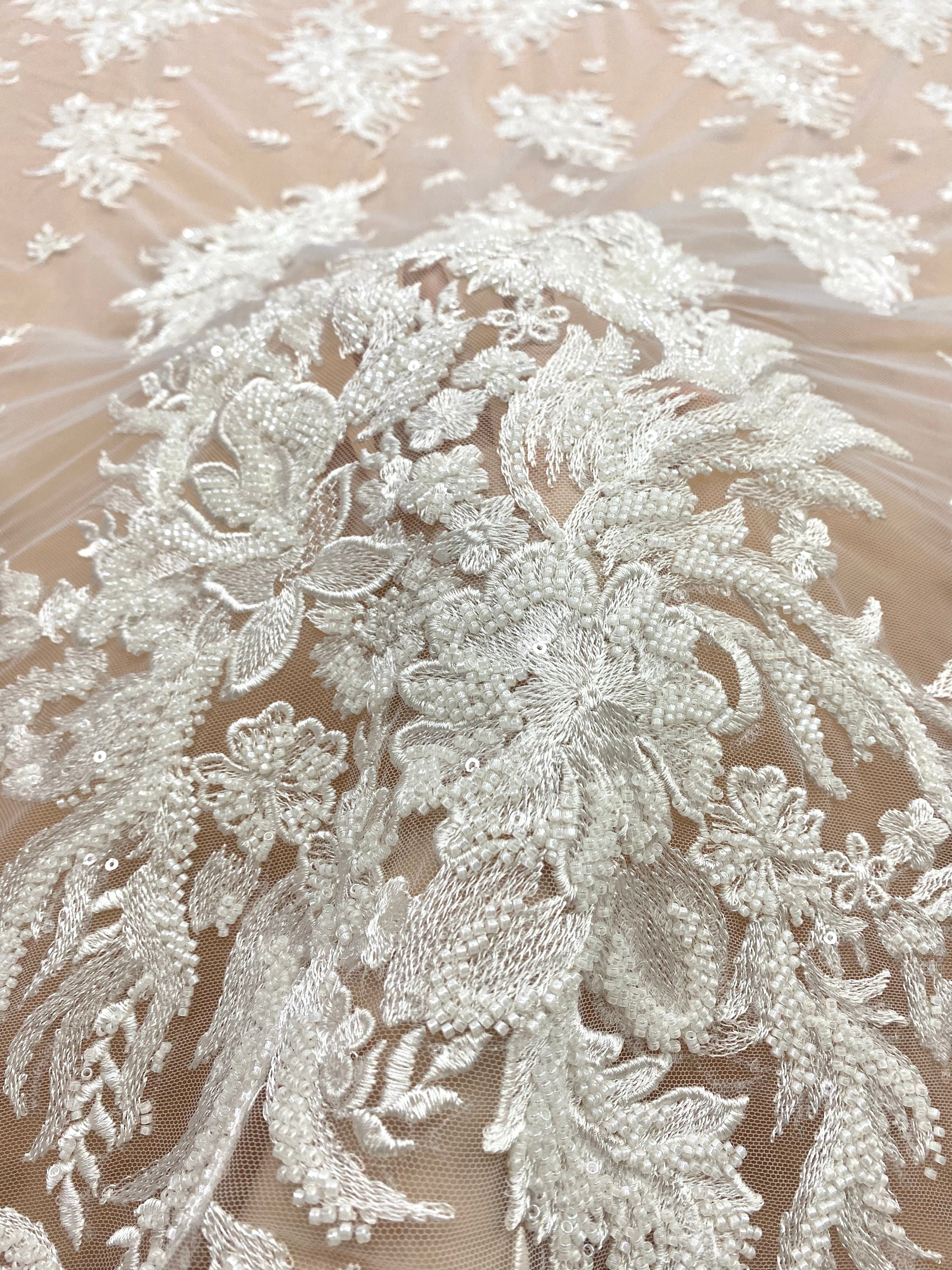 Dantela Couture Ivory cu Model Floral, cu Perle si Paiete