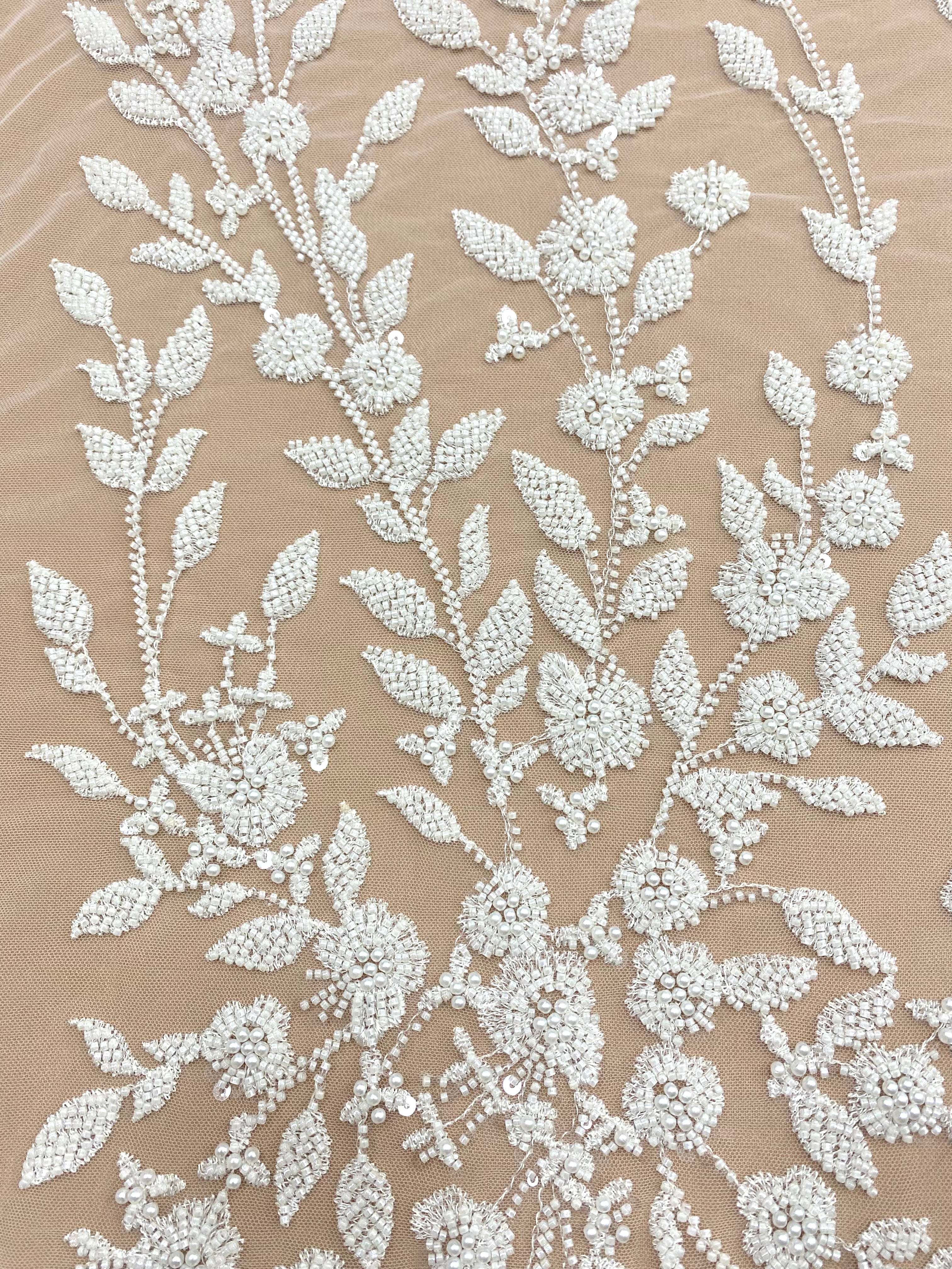 Dantela Couture Ivory cu Model Floral, Perle, Margele si Paiete