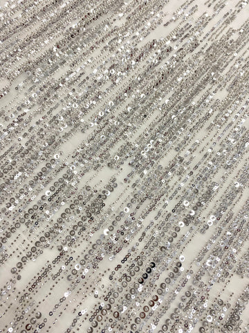Dantela Couture Argintie pe Tulle Ivory cu Model Liniar, cu Margele si Paiete