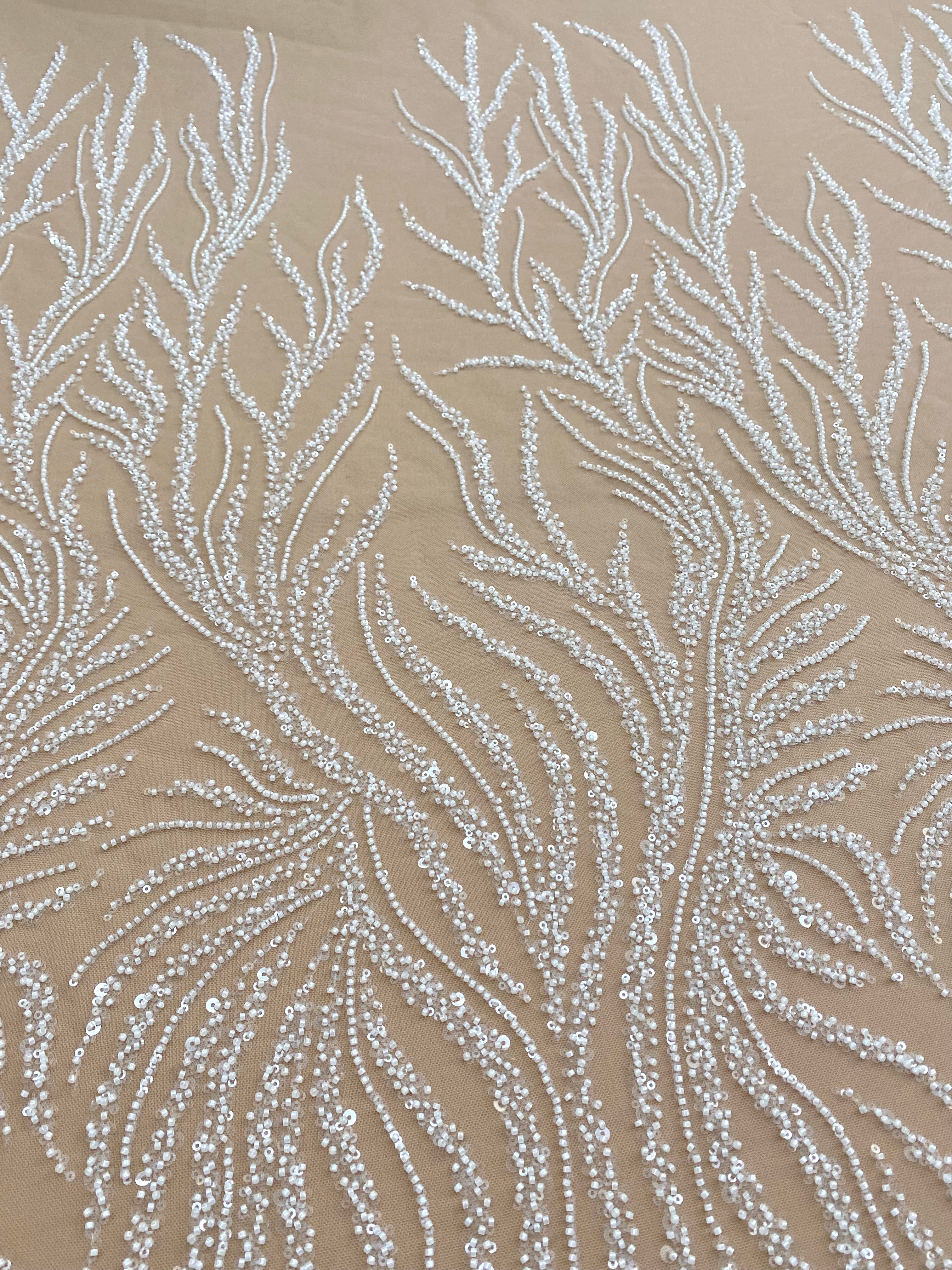 Dantela Couture Ivory cu Tulle Nude cu Siraguri, cu Margele si Paiete