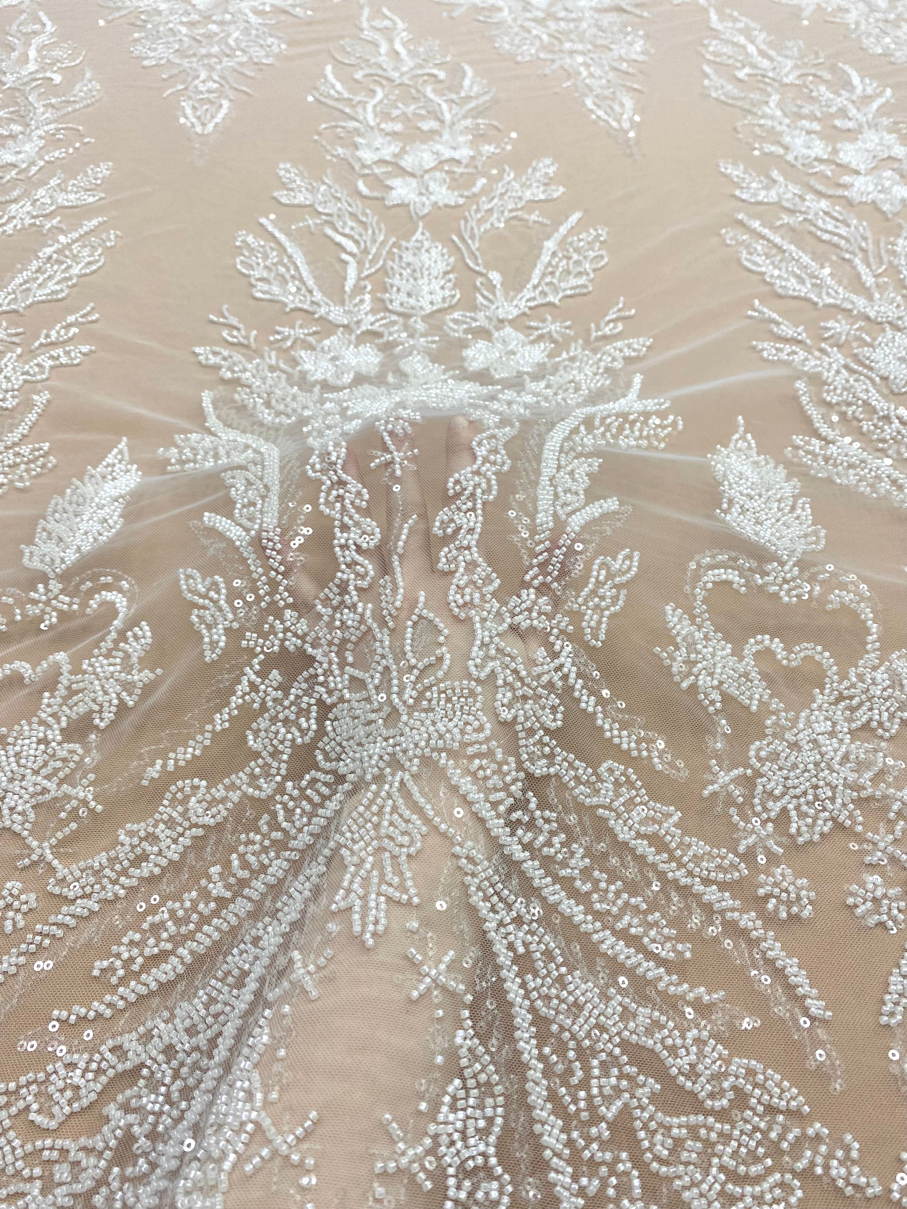 Dantela Couture Ivory cu Model Floral, cu Margele si Paiete