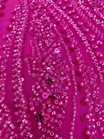 Dantela Couture Fucsia cu Panou, cu Perle, Margele si Paiete