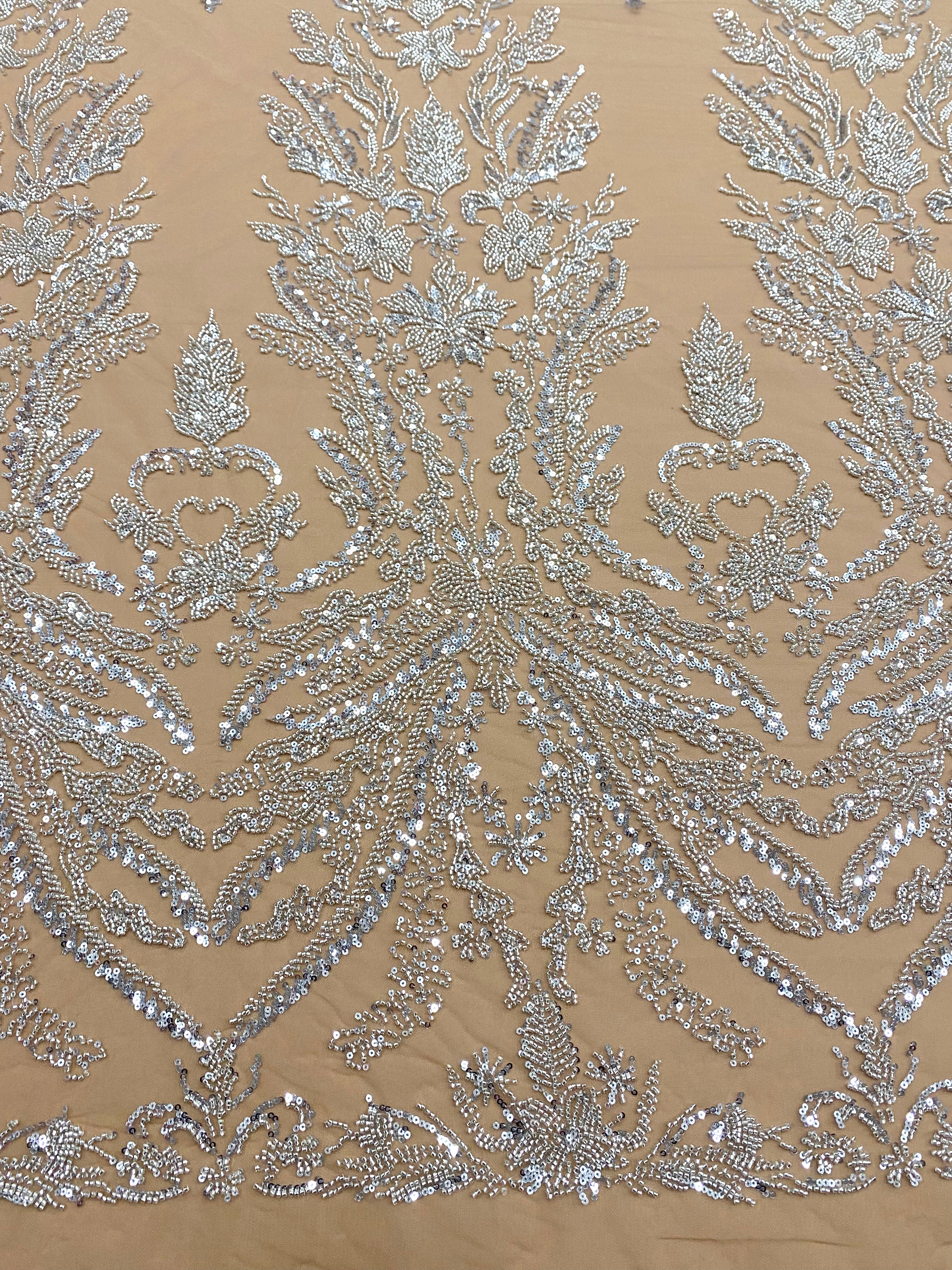 Dantela Couture Argintie pe Tulle Nude, cu Model Floral, cu Margele si Paiete