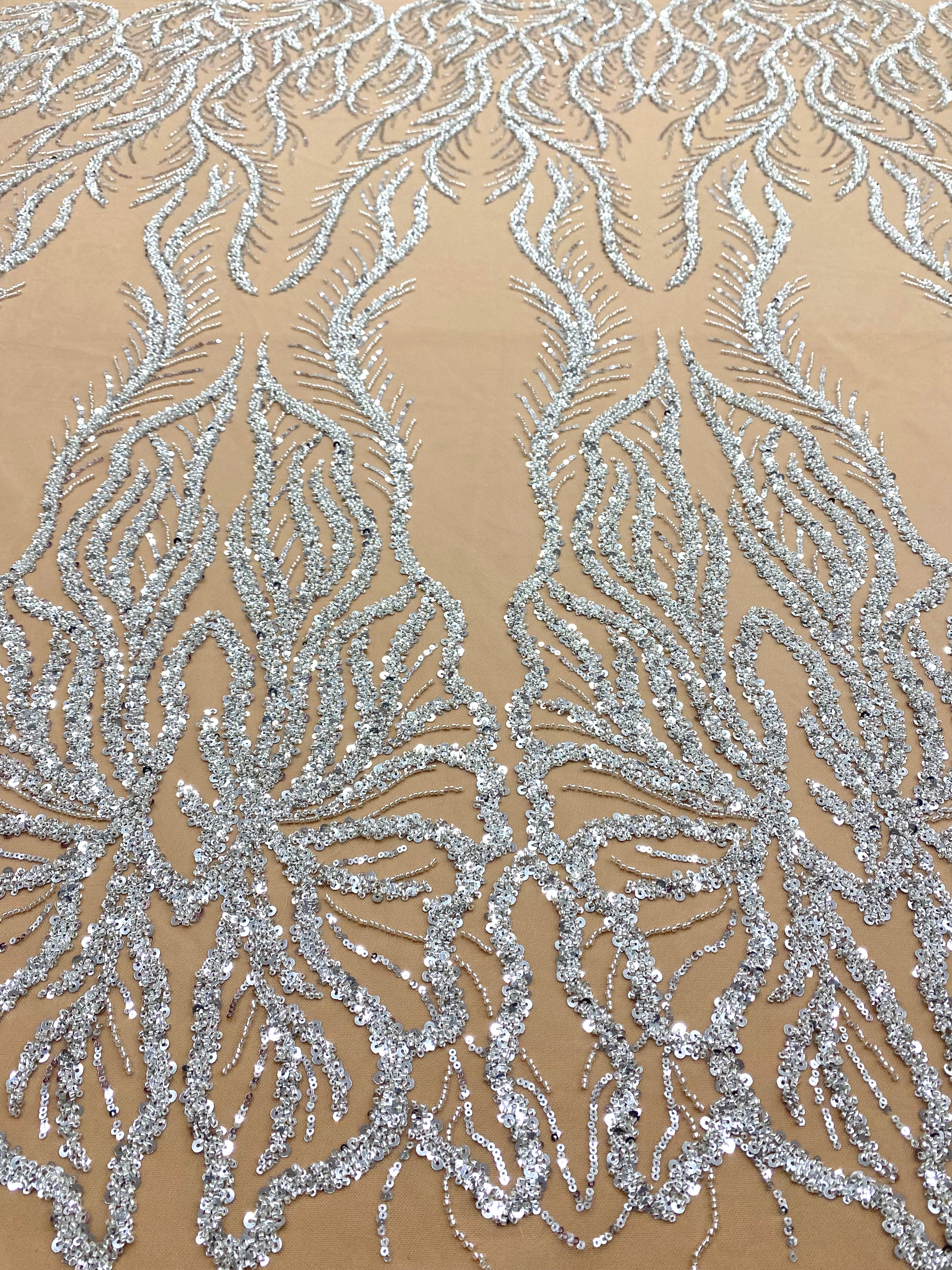 Dantela Couture Argintie pe Tulle Nude cu Panou, cu Margele si Paiete