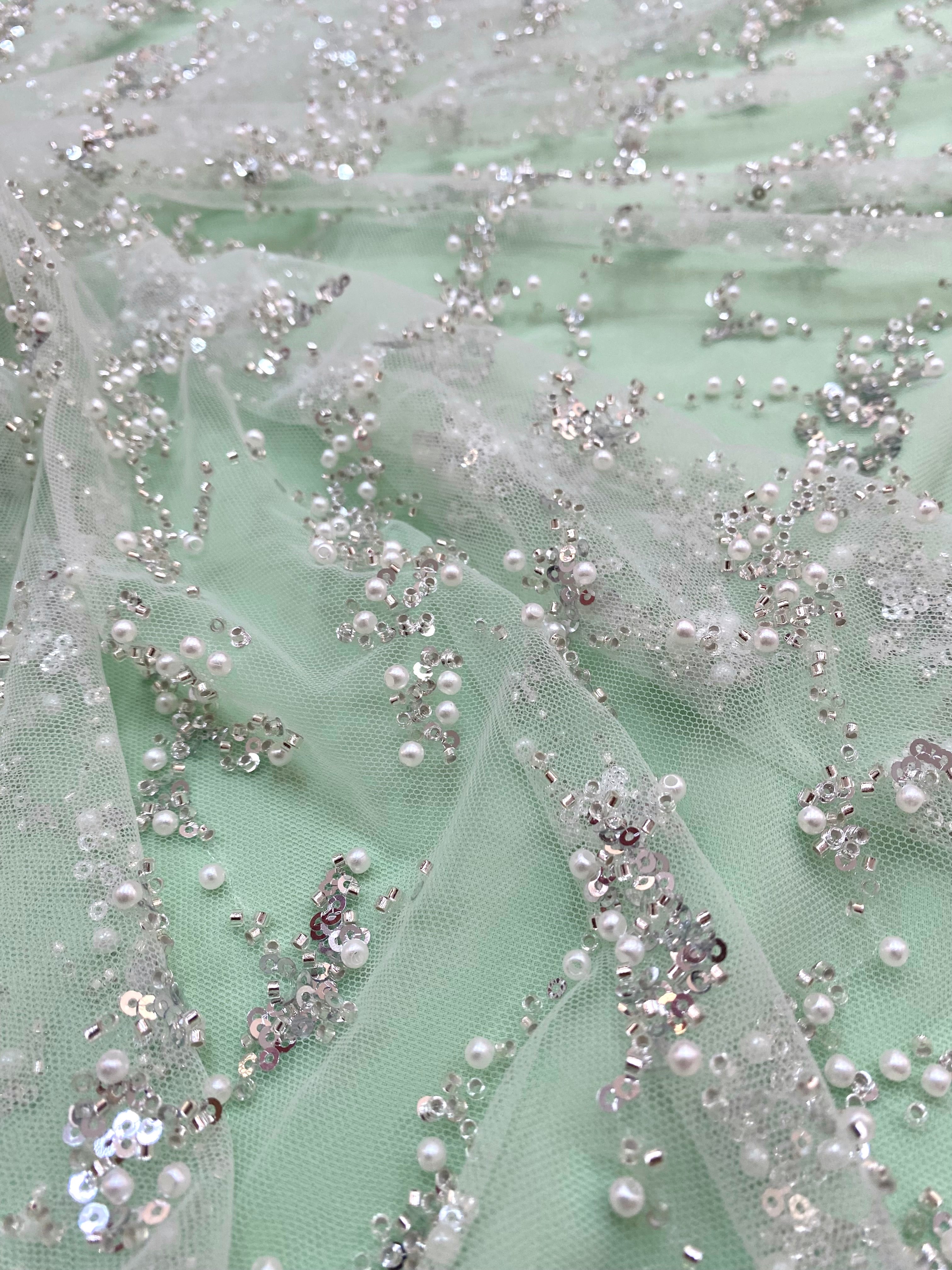 Dantela Couture Argintie pe Tulle Verde Menta cu Perle, Margele si Paiete