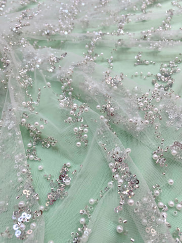 Dantela Couture Argintie pe Tulle Verde Menta cu Perle, Margele si Paiete