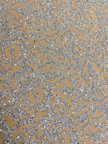 Dantela Couture Argintie pe Tulle Nude cu Margele si Paiete